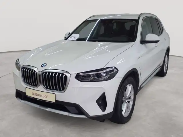 BMW X3 view 2