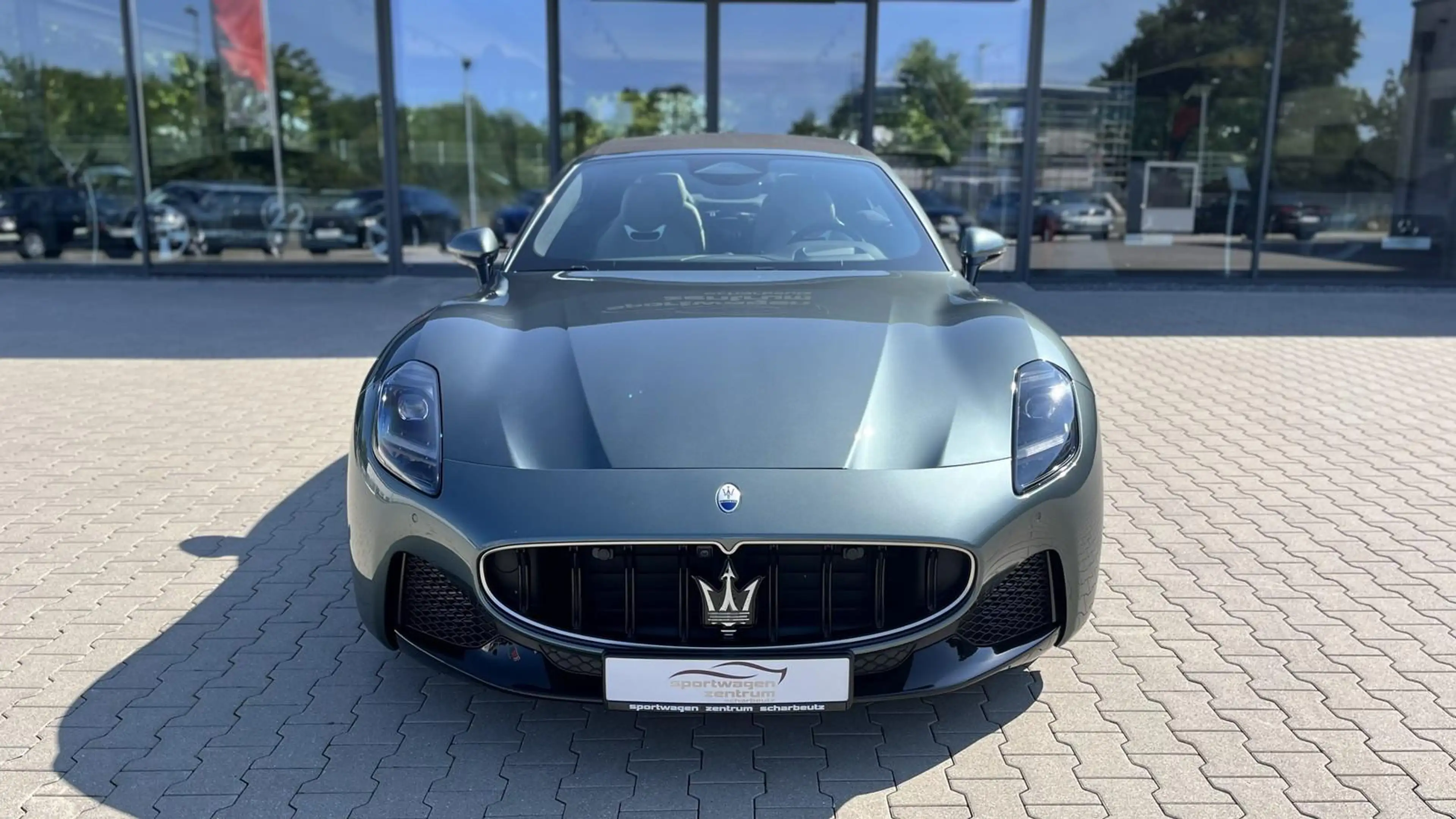 Maserati GranCabrio Modena VERDE GIADA + FUORISERIE — photo 26