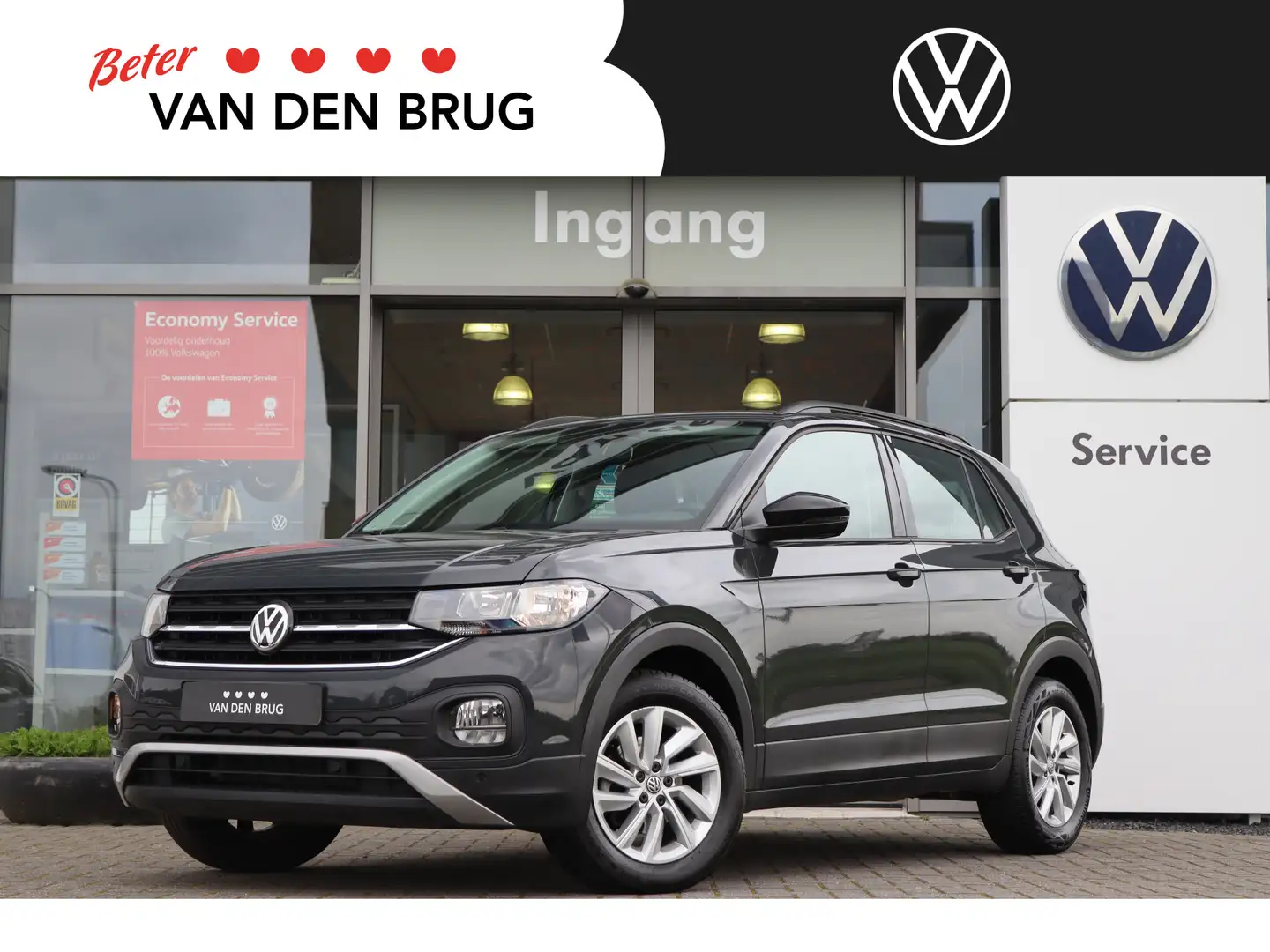 Volkswagen T-Cross 1.0 TSI 115 pk DSG Life | Navigatie | PDC voor & a Zwart - 1