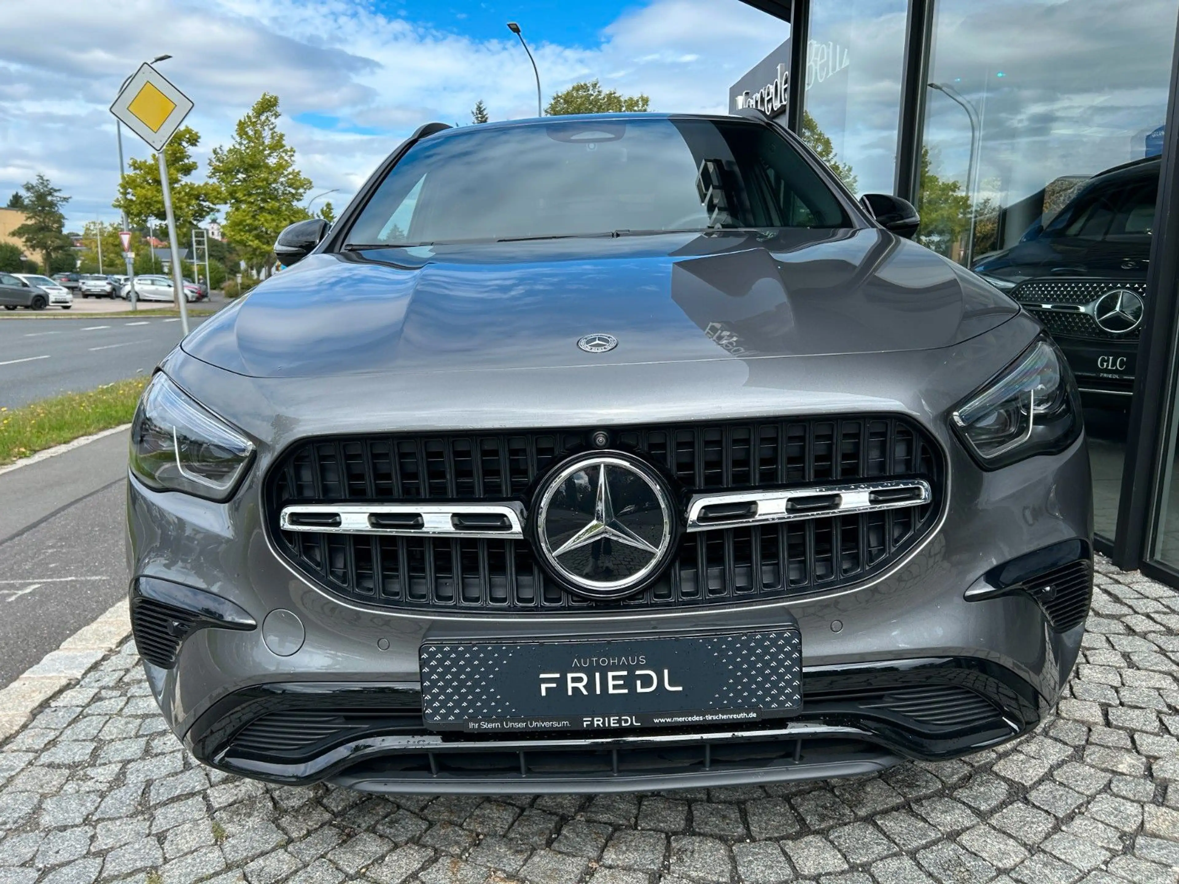 Mercedes-Benz GLA 200 EDITION Night, Multibeam, Memory, Keyles — photo 7