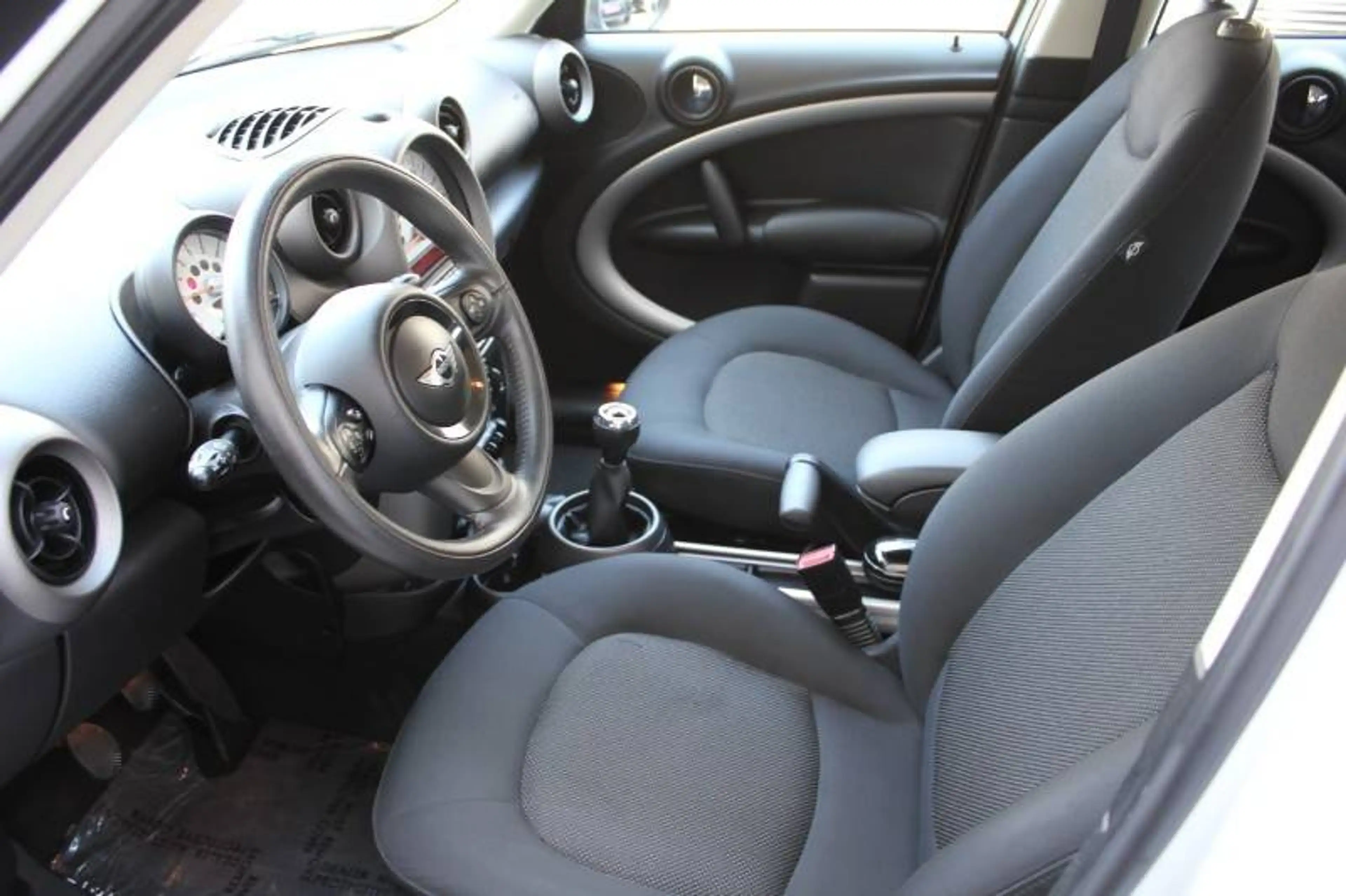 MINI One Countryman Mini Countryman 1.6i One — photo 11