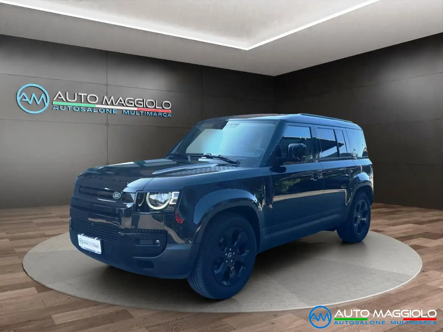 Land Rover Defender 110 3.0D I6 200 CV AWD Auto SE AUTOCARRO N1 Nero - 1