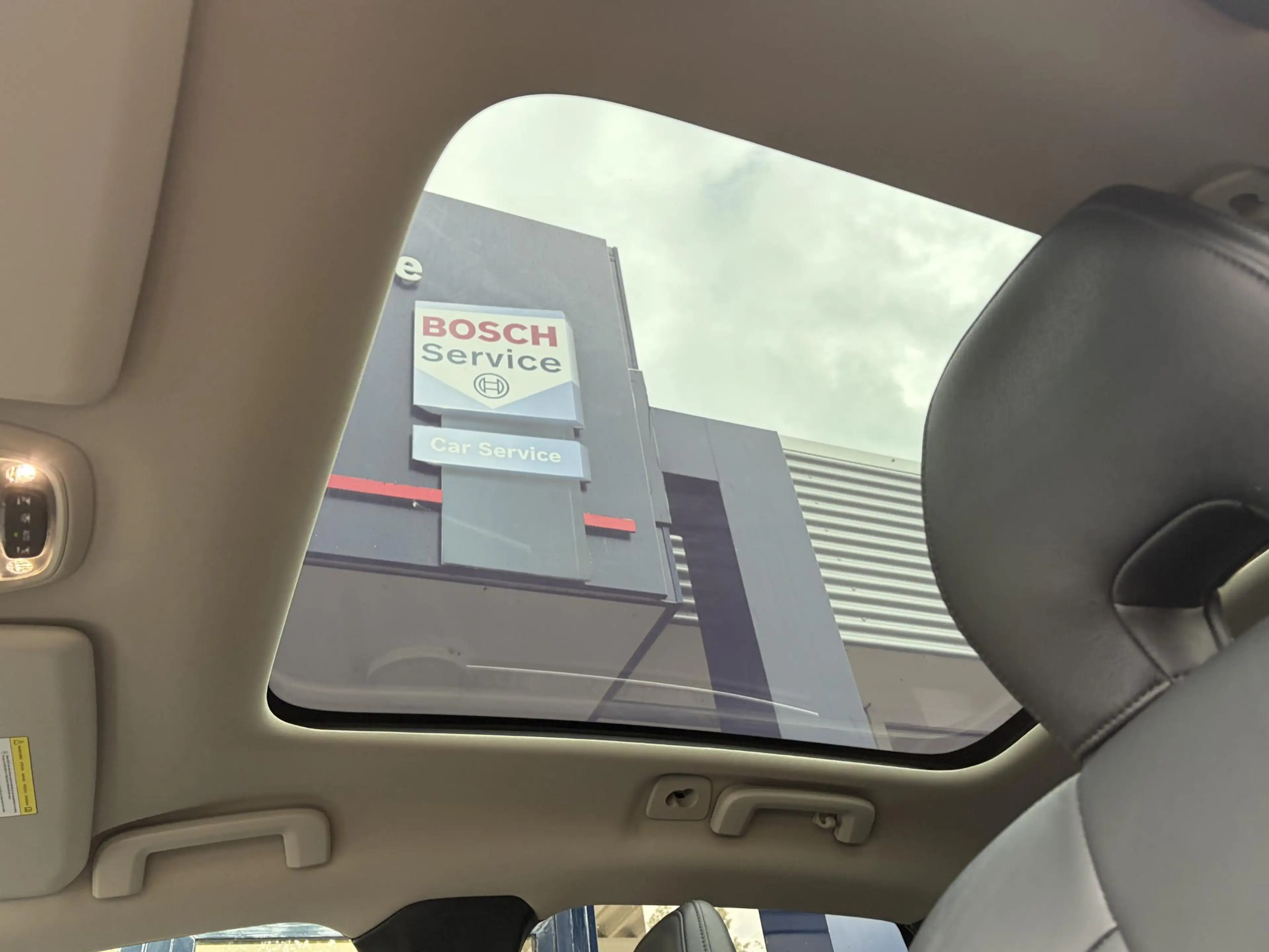 Volvo V40 1.6 T4 Summum / NL-Auto / Vol-Leder / Panodak / Ad — photo 13