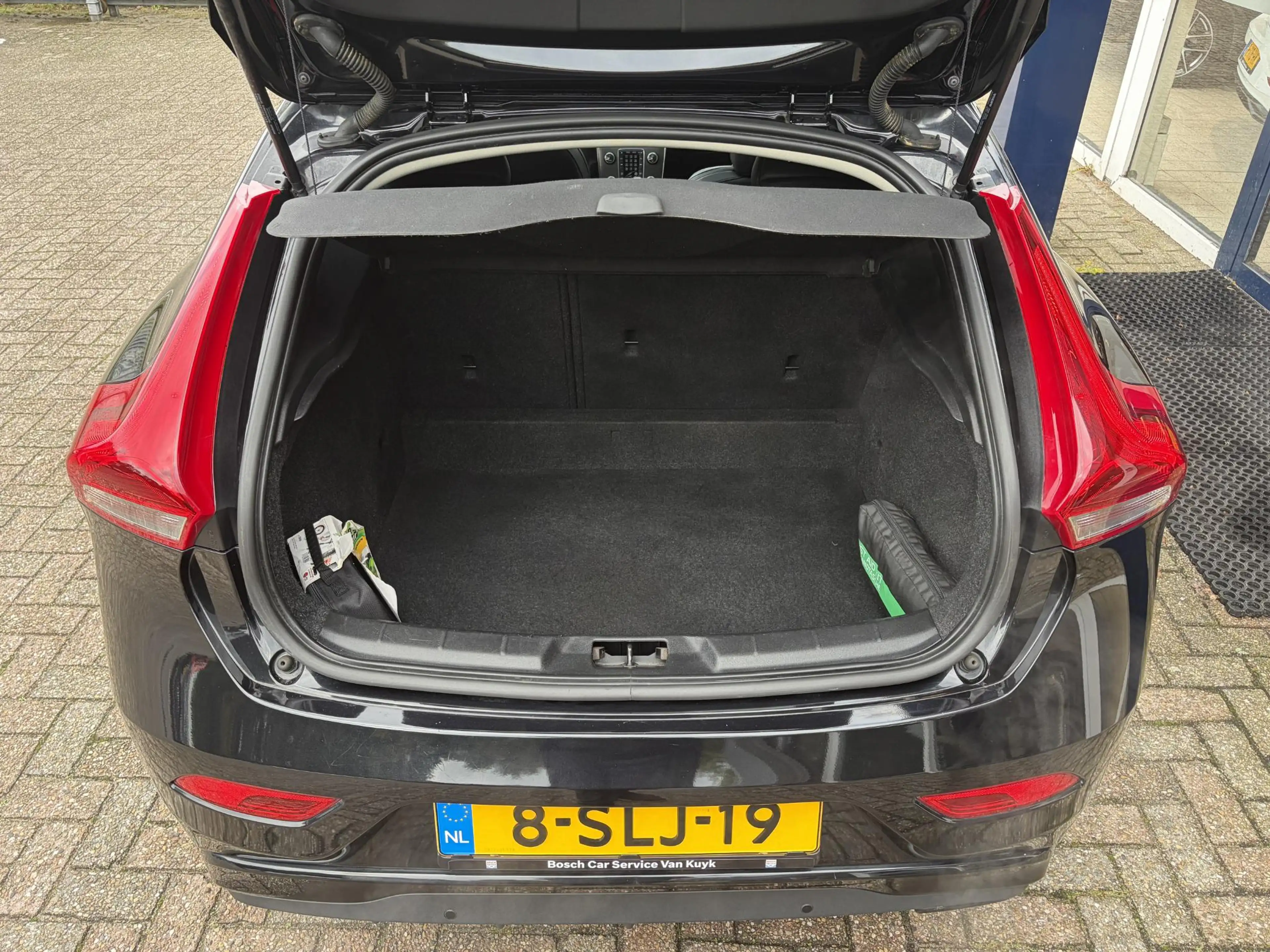 Volvo V40 1.6 T4 Summum / NL-Auto / Vol-Leder / Panodak / Ad — photo 7