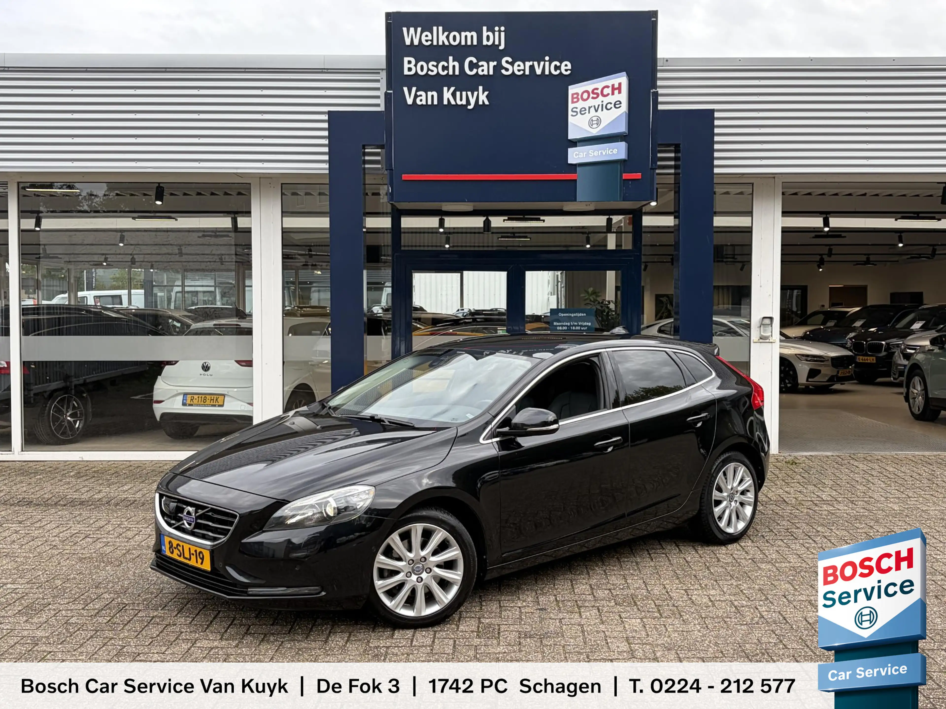 Volvo V40 1.6 T4 Summum / NL-Auto / Vol-Leder / Panodak / Ad