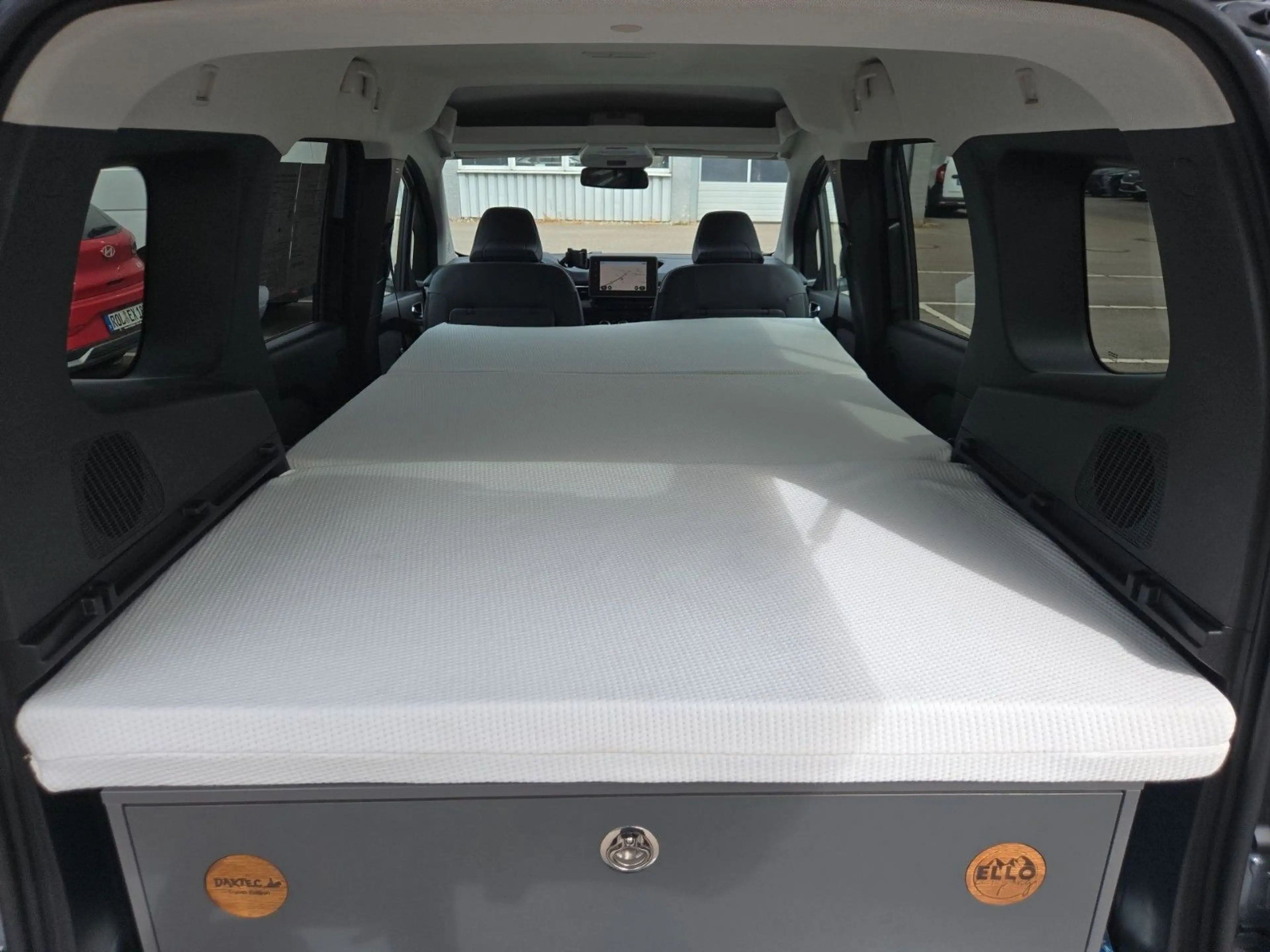 Nissan Townstar Kombi L1 Tekna 130PS MT DAKTEC Camper — photo 15