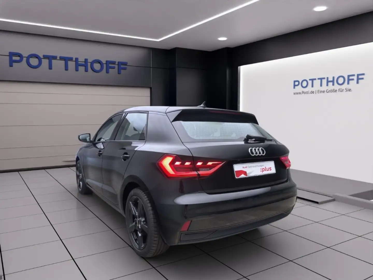Audi A1 Sportback 25 TFSI SITZHZG LED PDC LM17 Schwarz - 2