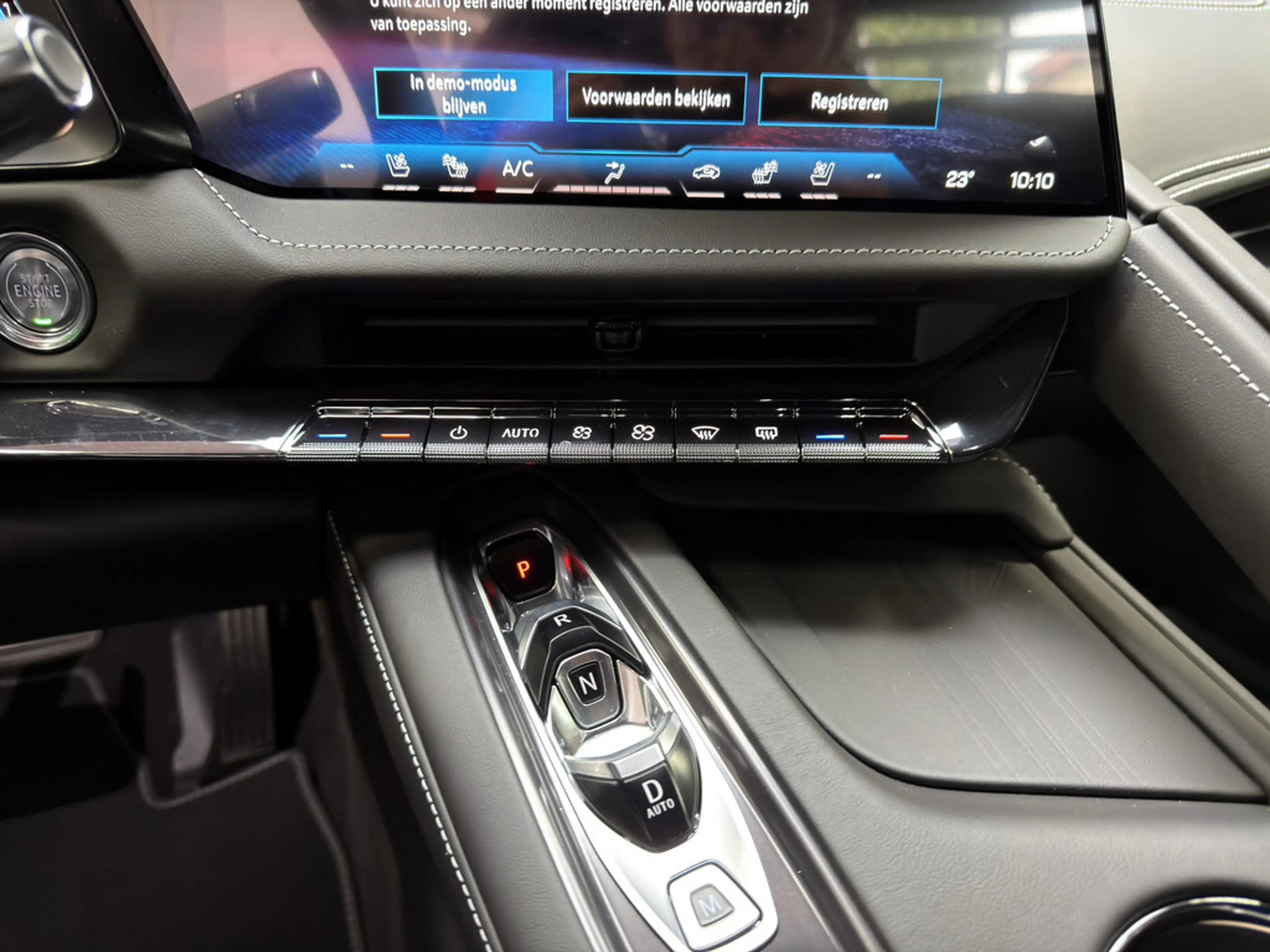 Corvette C8 Cabrio 3LT MY26 NAP Exclusive — photo 31