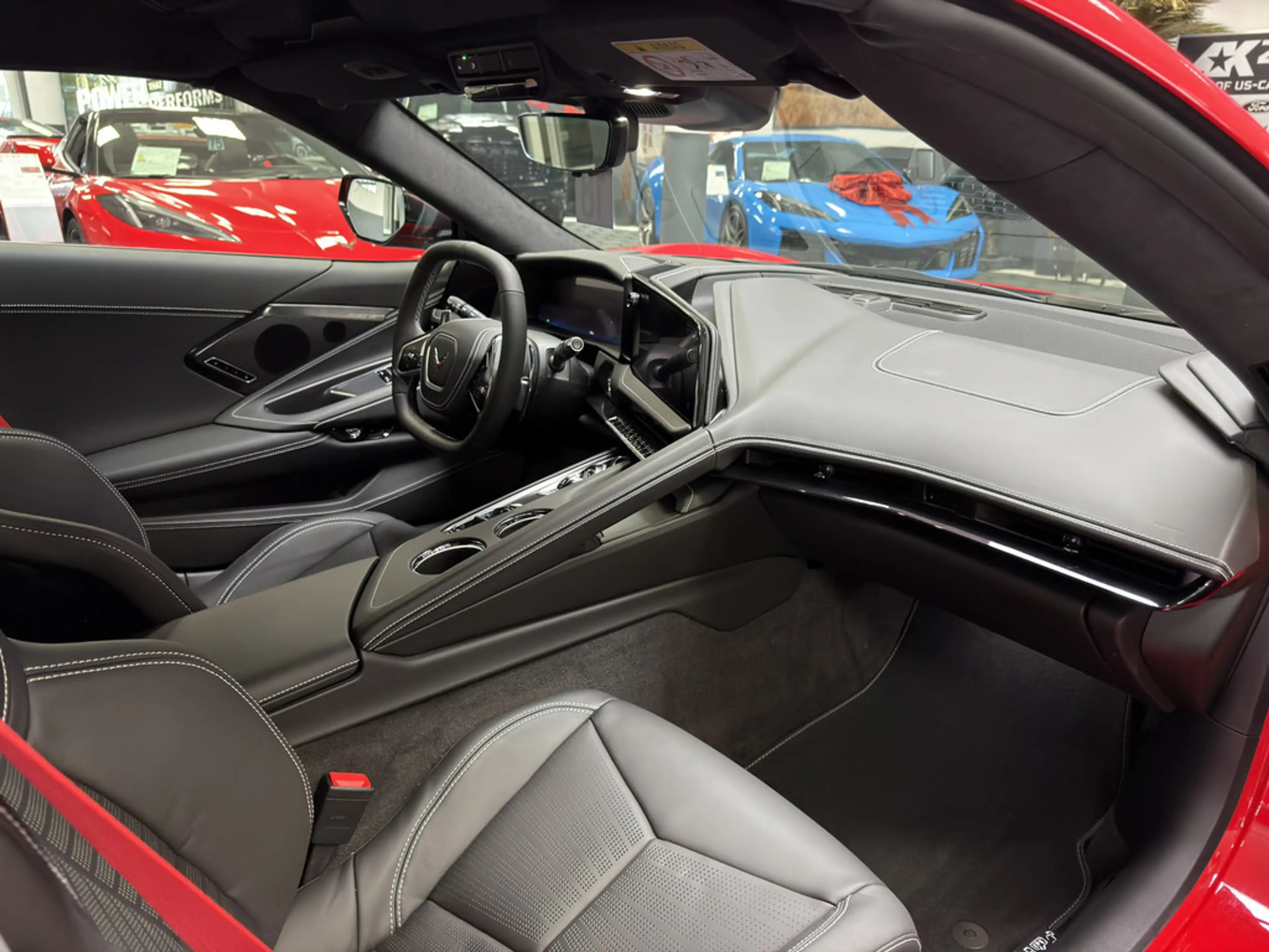 Corvette C8 Cabrio 3LT MY26 NAP Exclusive — photo 27