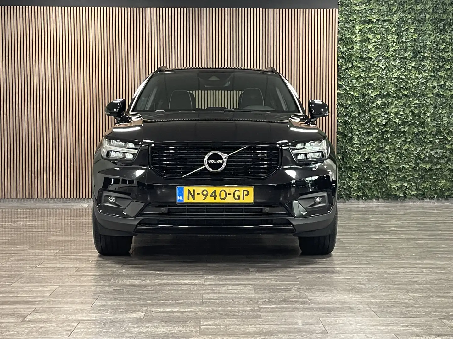 Volvo XC40 T3 Aut. R-Design | Trekhaak | Adaptieve Cruise Con Schwarz - 2