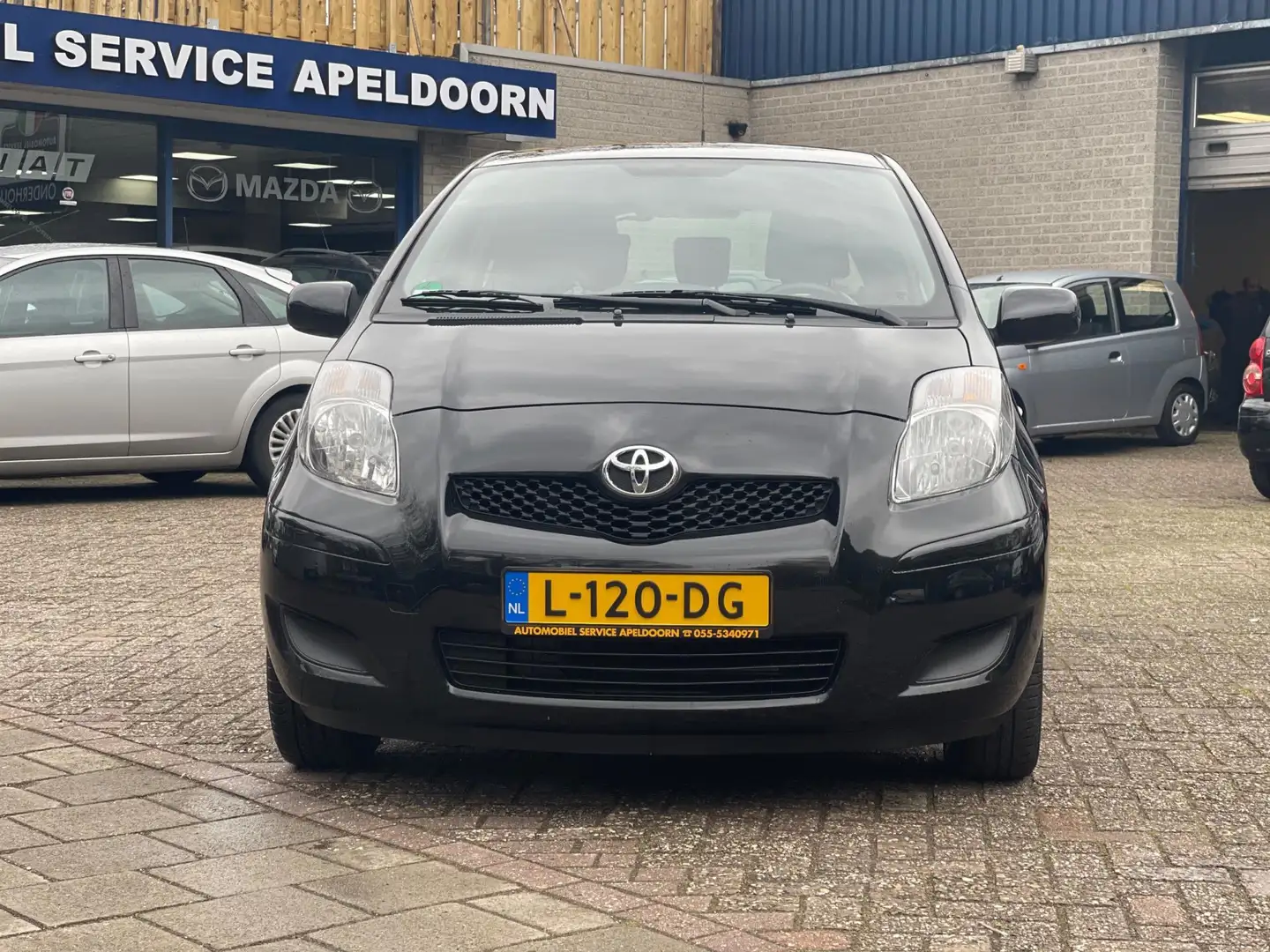 Toyota Yaris 1.0 VVT-i Access*AIRCO*STUURBEKR.*ELLEK.PAKKET*AUX Noir - 2