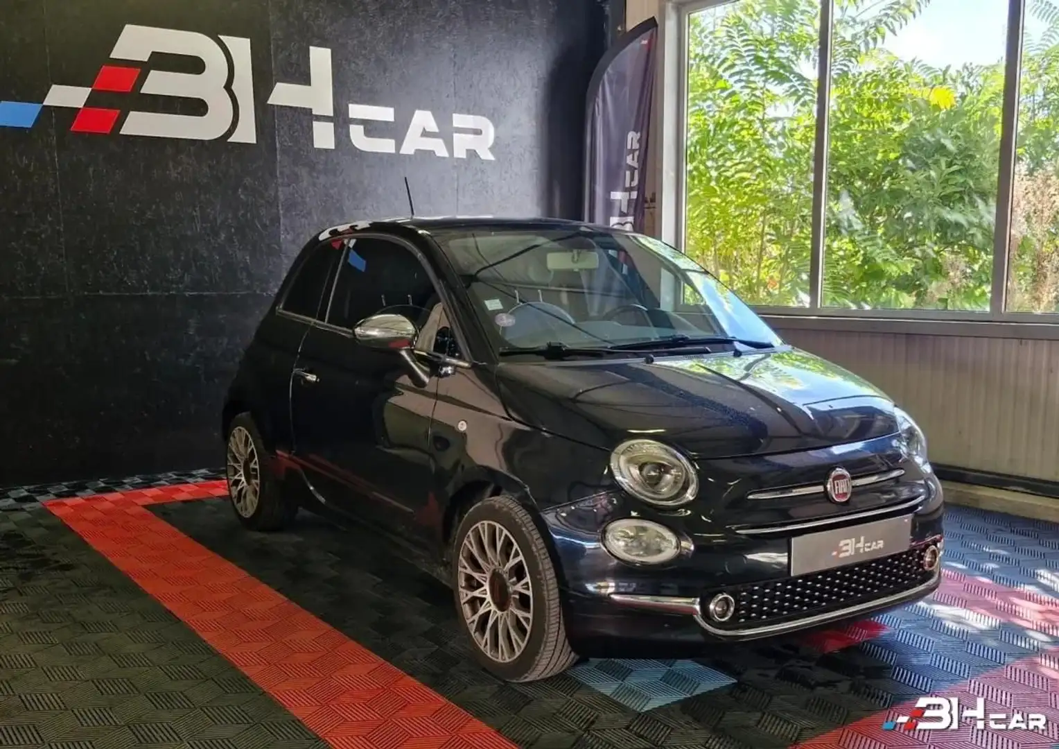 Fiat 500 1.2 70 LOUNGE DUALOGIC BVA START-STOP Schwarz - 1