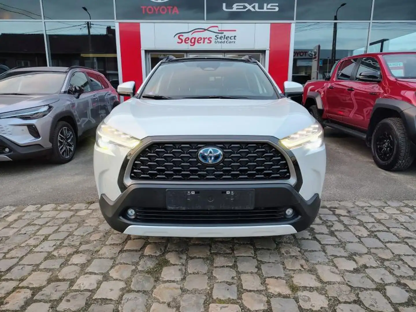 Toyota Corolla Cross Premium Weiß - 2