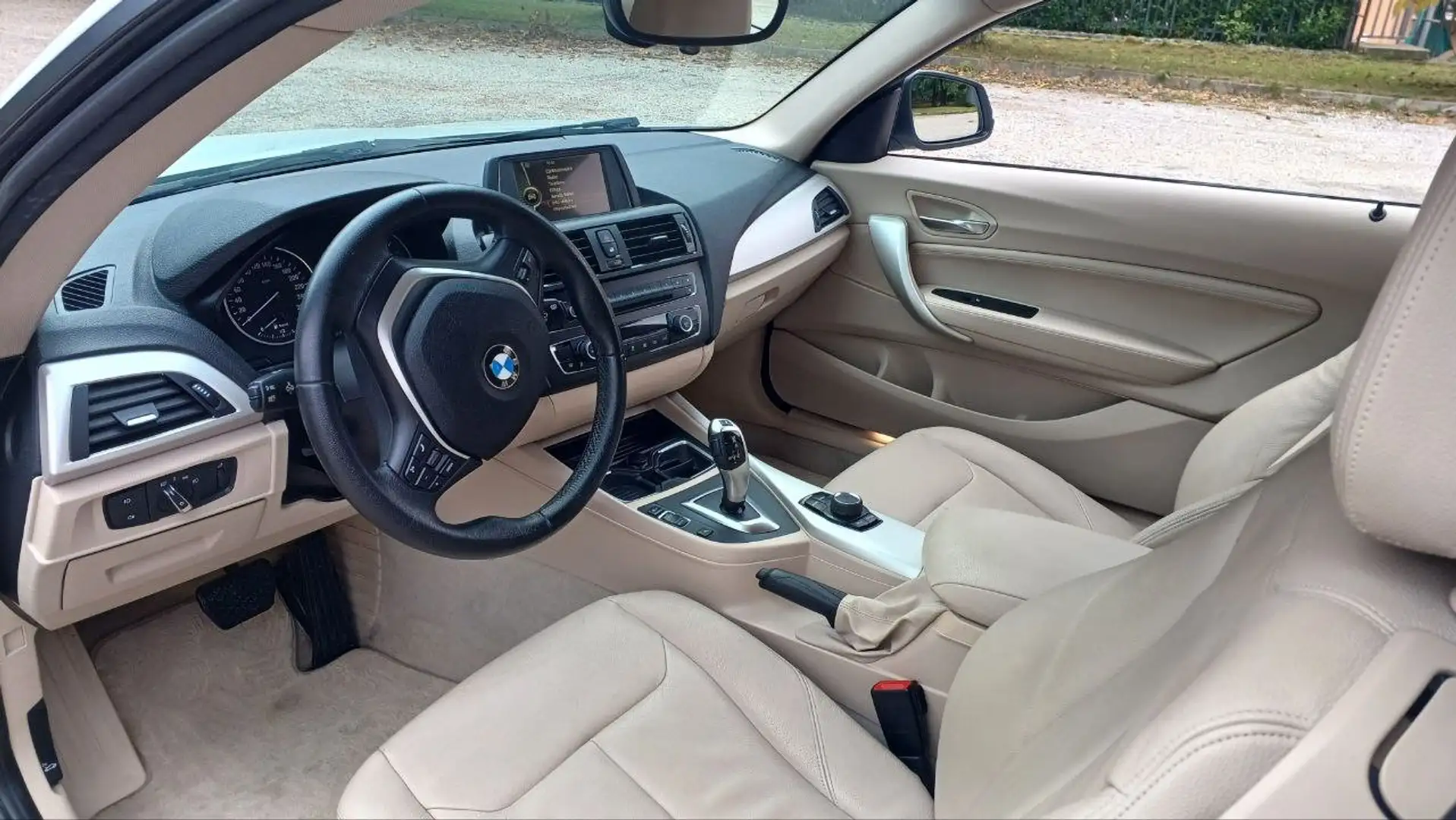 BMW 220 220d Coupe 184cv auto Bianco - 2