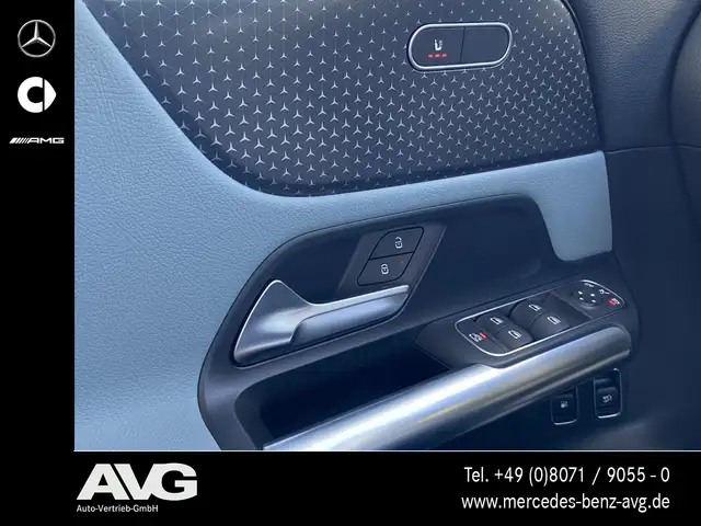Mercedes-Benz GLA view 13