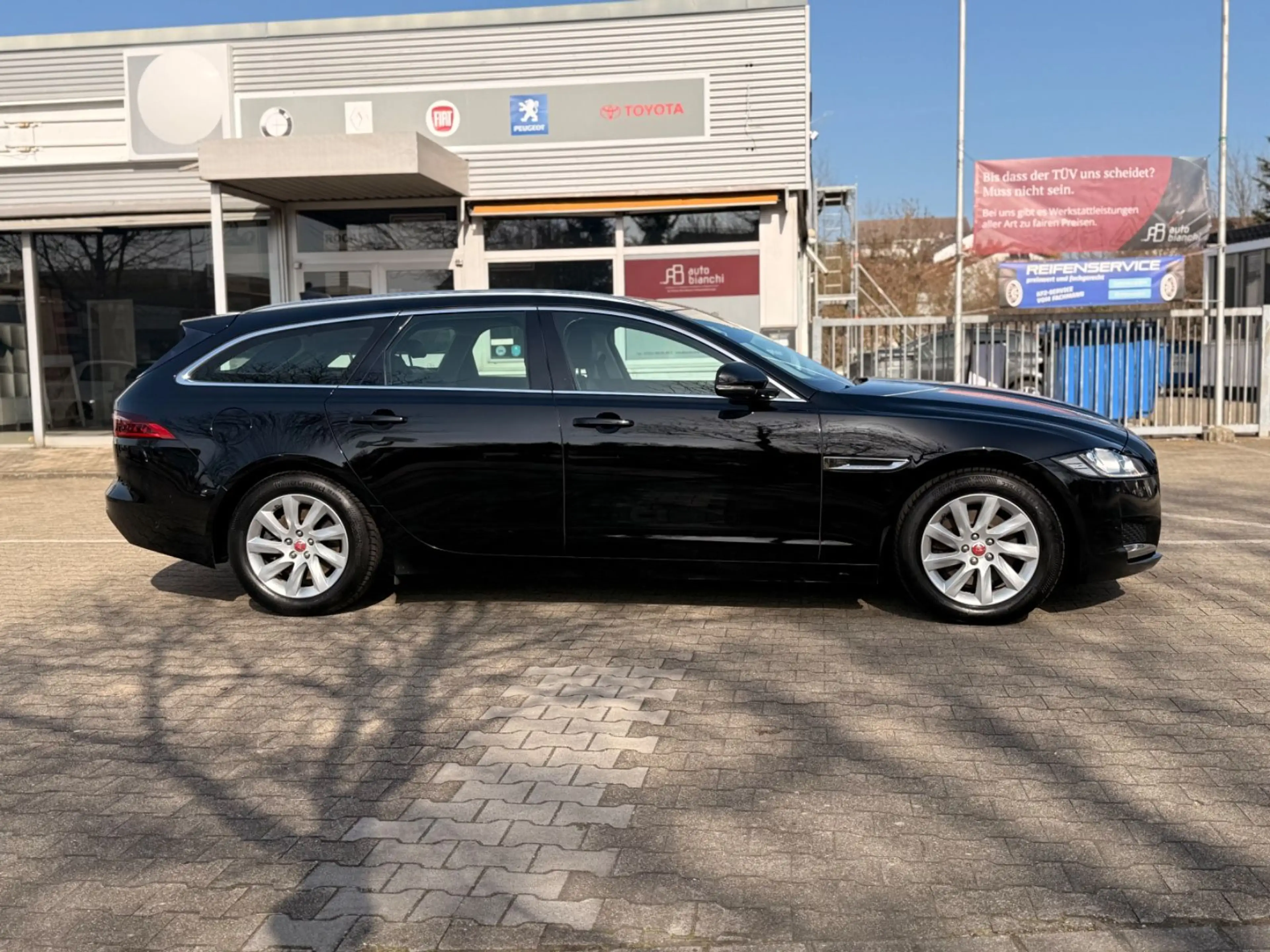 Jaguar XF Sportbrake Prestige *Leder *PDC *Carplay — photo 4