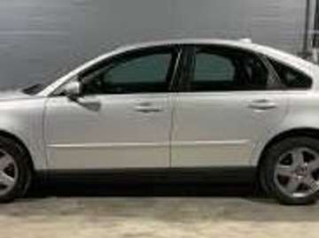 4dr Sdn 2.4L Manual w-Sunroof