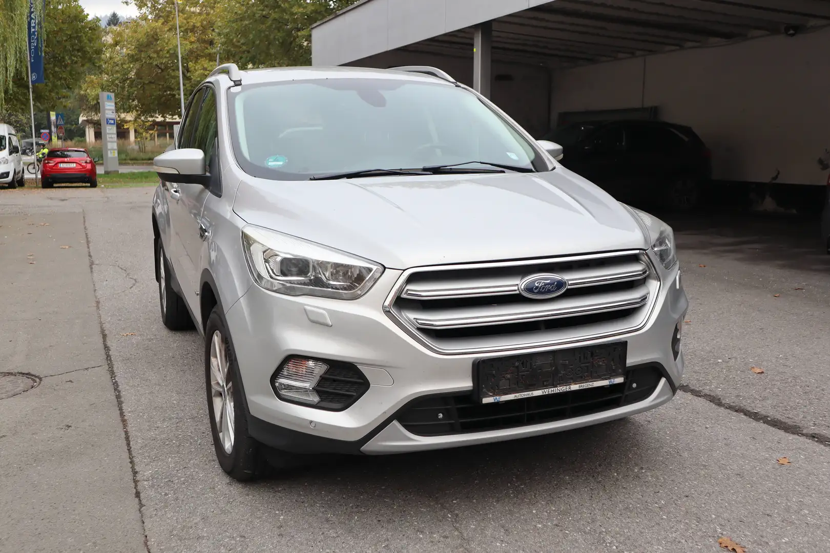 Ford Kuga Titanium Silber - 1
