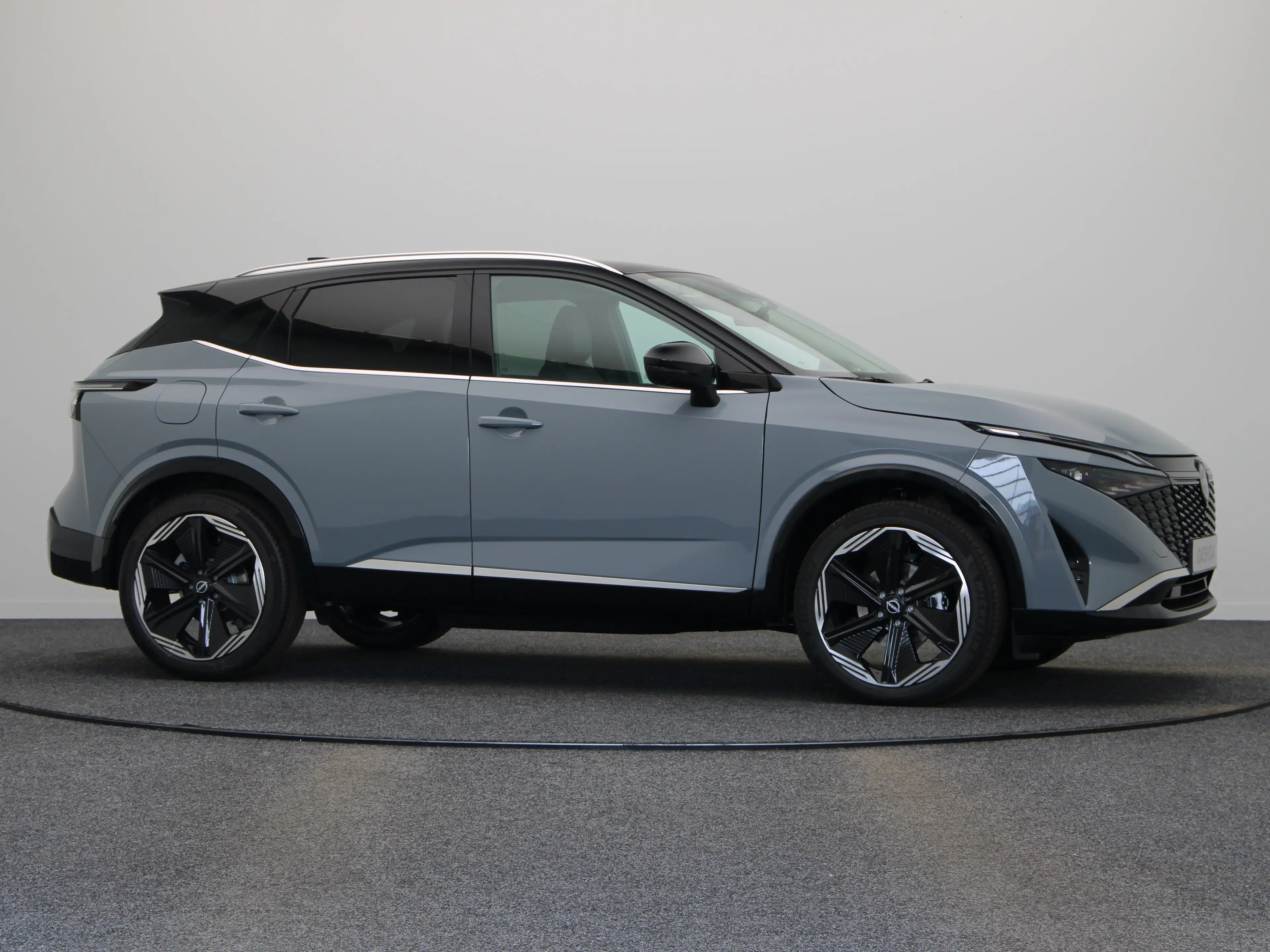 Nissan Qashqai Tekna Plus + Two Tone Mild-Hybrid 158 Xtronic | 12 — photo 13