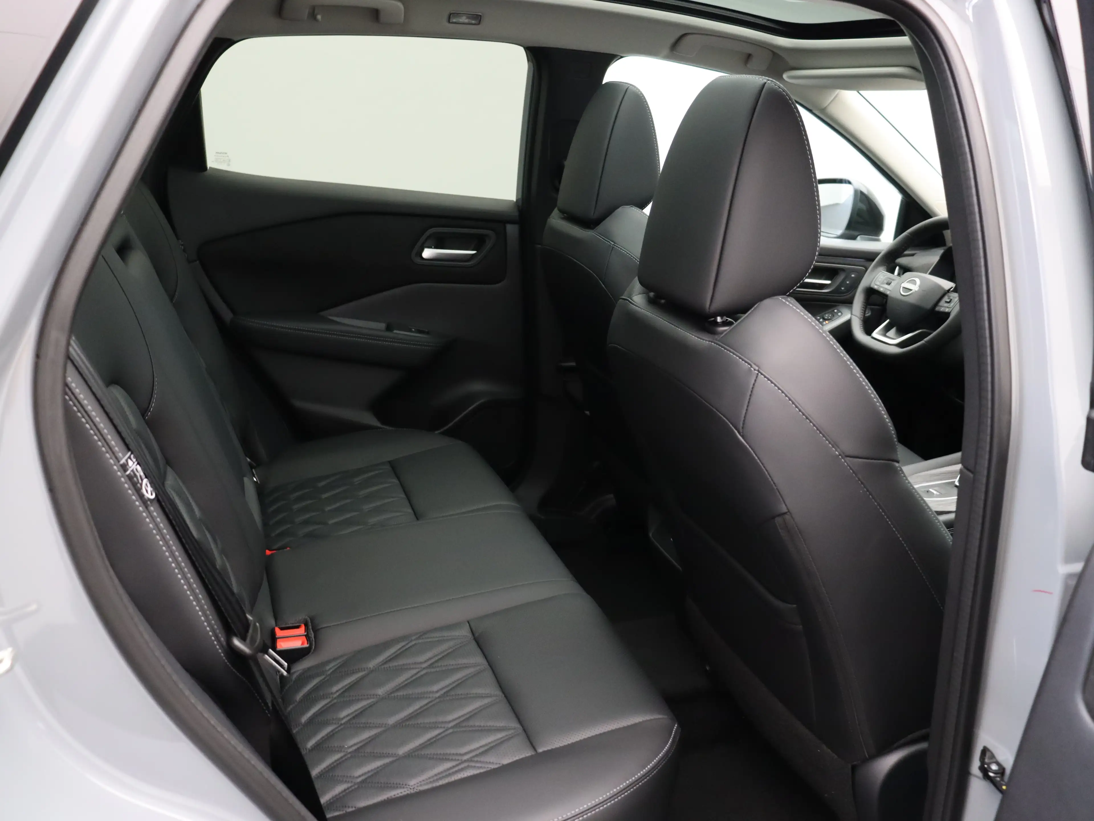 Nissan Qashqai Tekna Plus + Two Tone Mild-Hybrid 158 Xtronic | 12 — photo 8