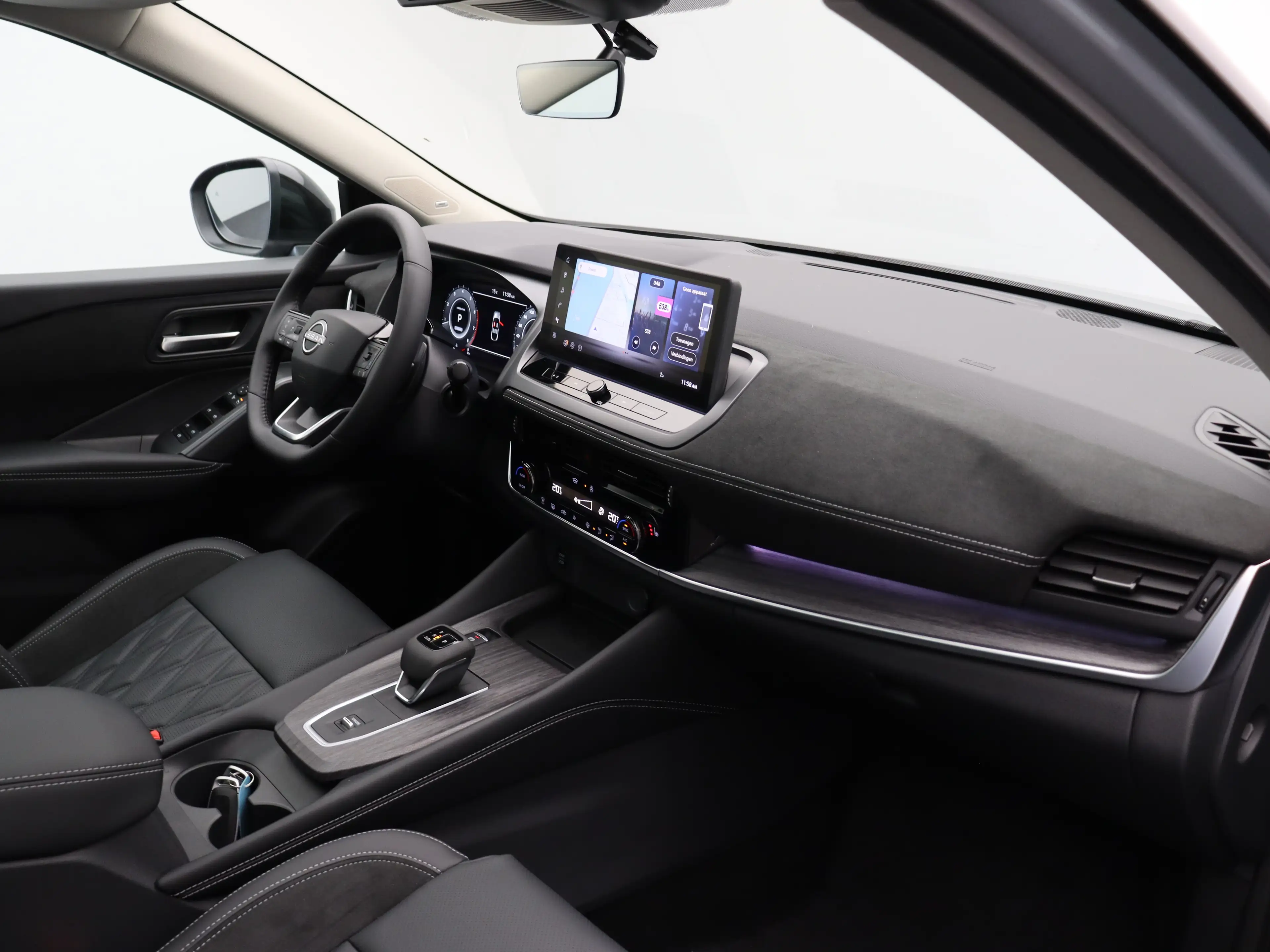 Nissan Qashqai Tekna Plus + Two Tone Mild-Hybrid 158 Xtronic | 12 — photo 15