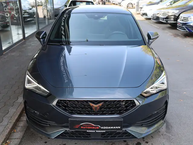 Cupra Leon view 3