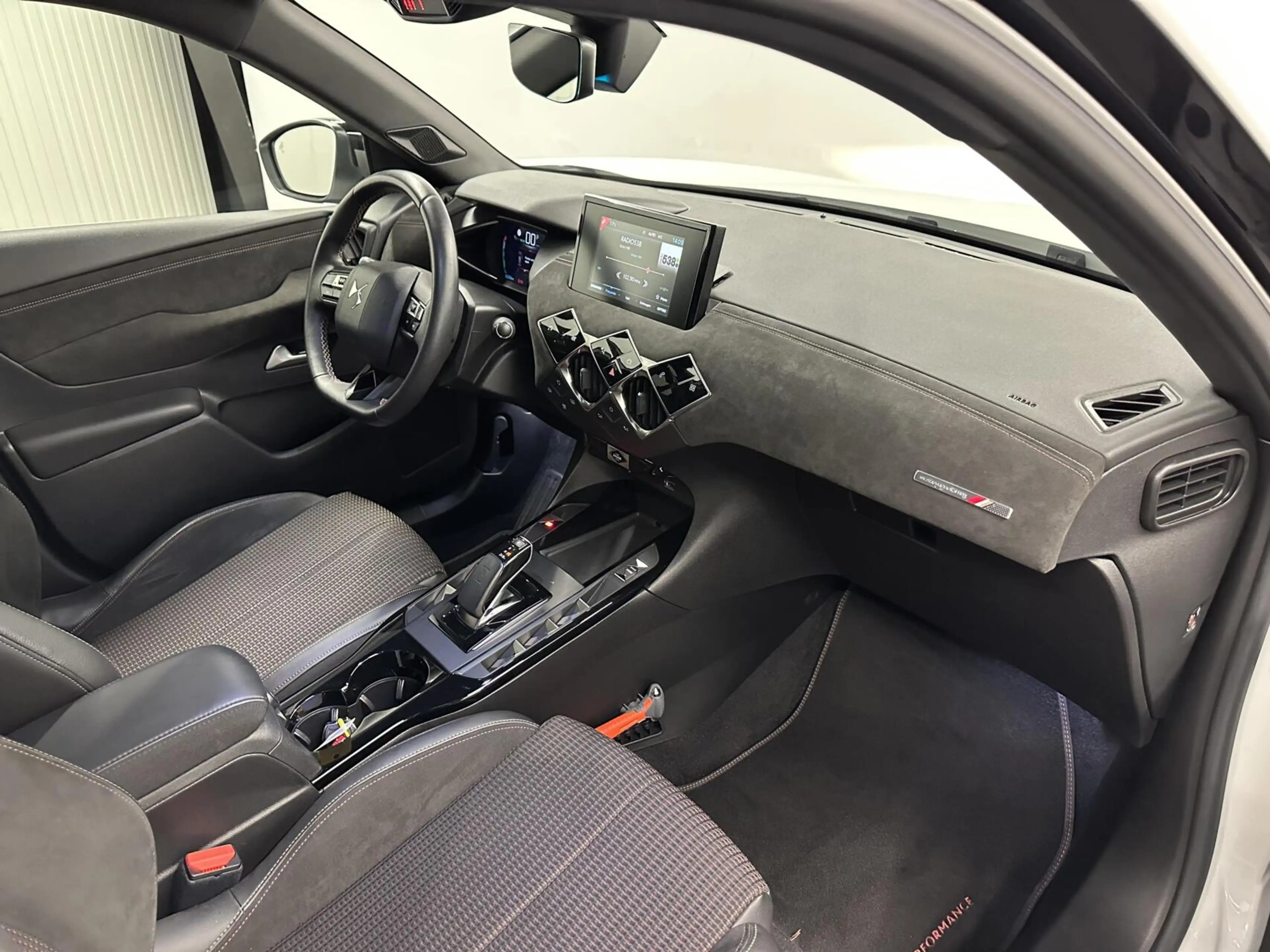 DS Automobiles DS 3 Crossback E-Tense Performance Line 50 kWh 3 Fase CARPLAY NAV — photo 13