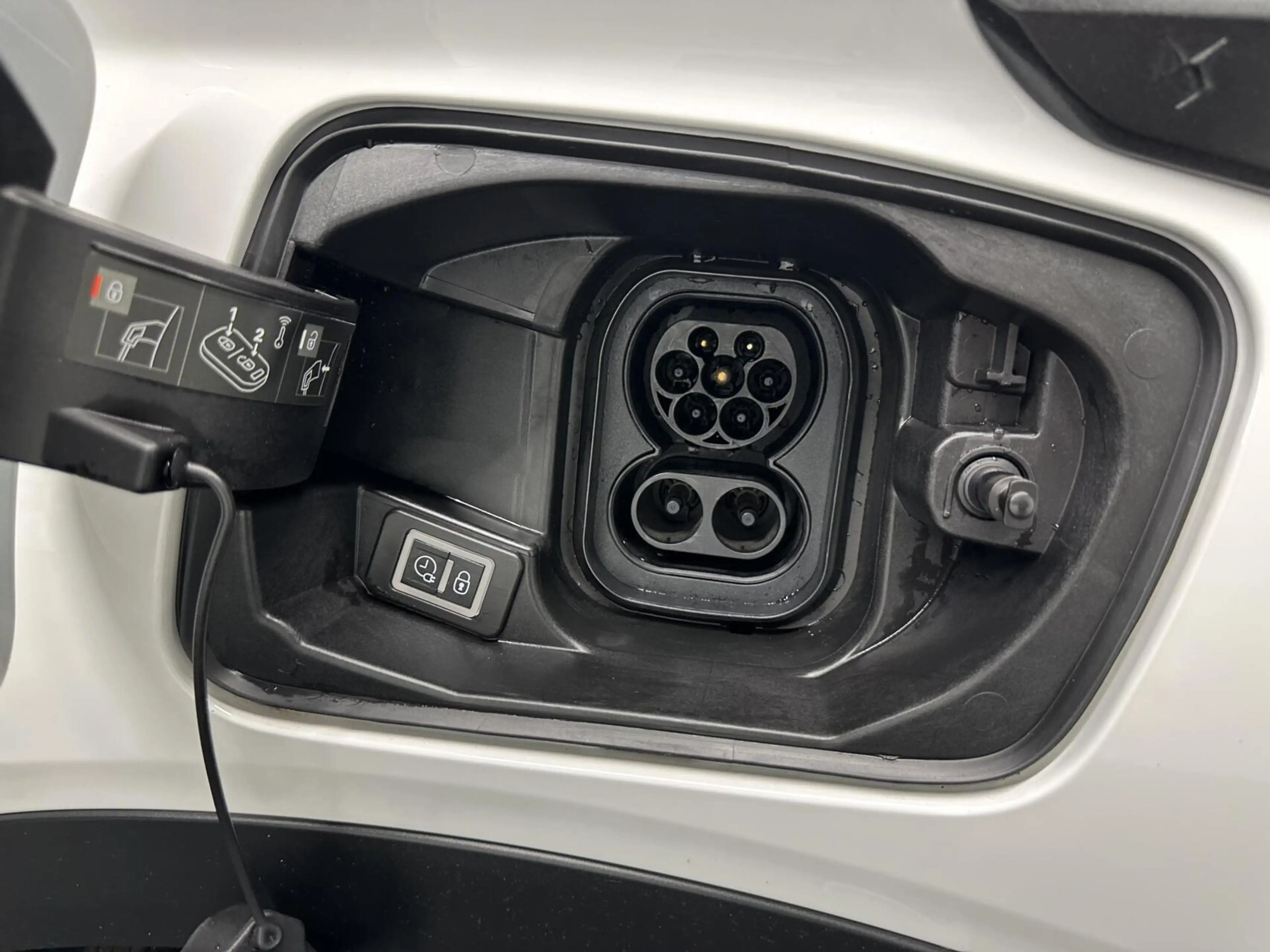 DS Automobiles DS 3 Crossback E-Tense Performance Line 50 kWh 3 Fase CARPLAY NAV — photo 10