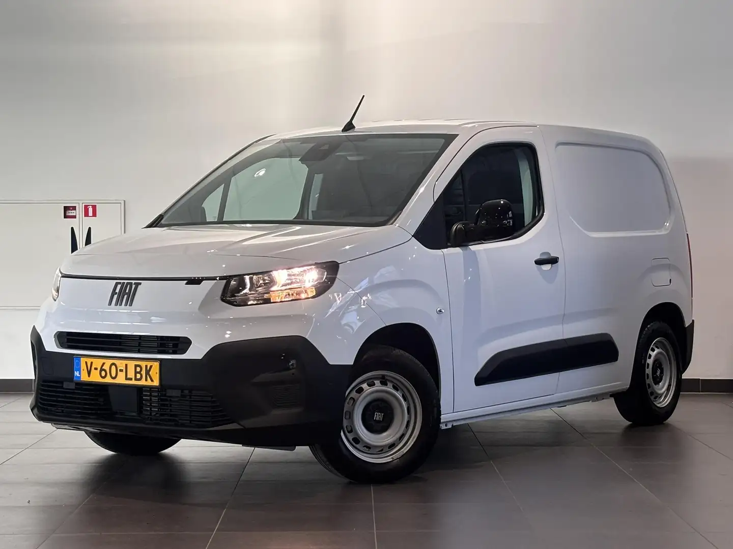 Fiat Doblo GB L1 1.5 BlueHDi 100pk | GEEN BPM | 3-ZITS| NAVI Wit - 2