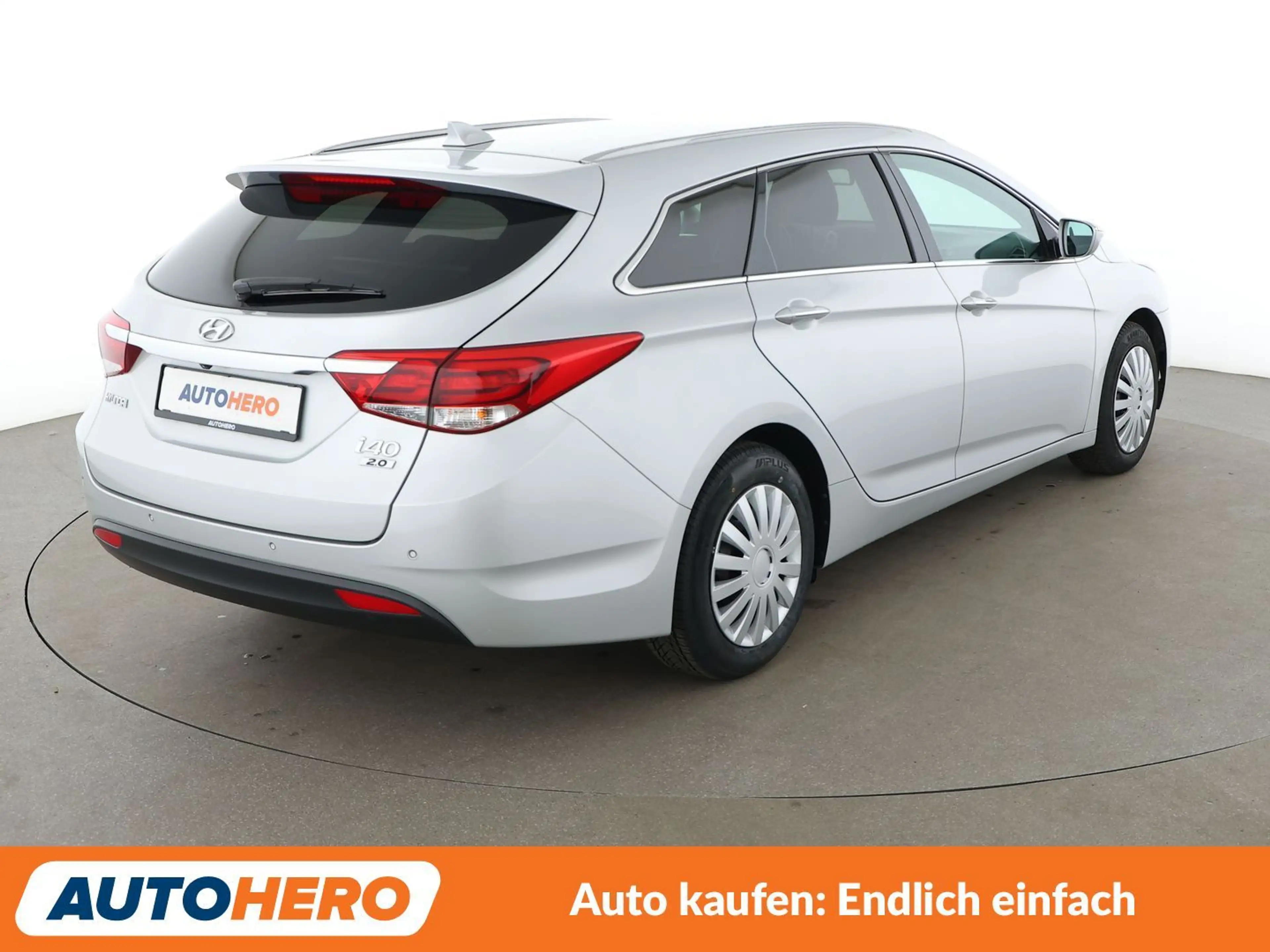 Hyundai i40 2.0 GDI Trend Aut.*NAV*TEMPO*CAM*PDC*SHZ*BT* — photo 6