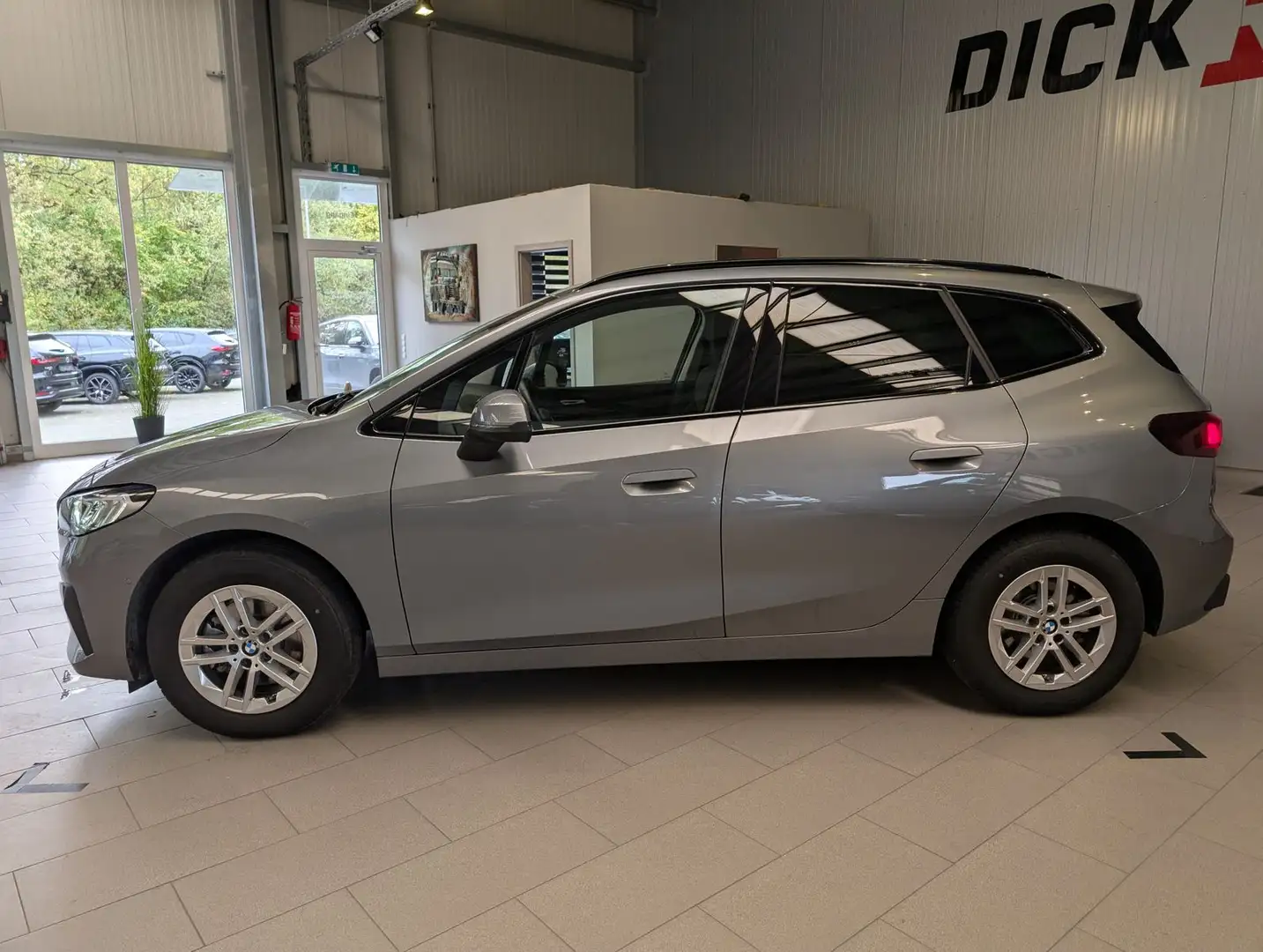 BMW 218 d AHK Pano Cam Travel-Paket Grau - 2