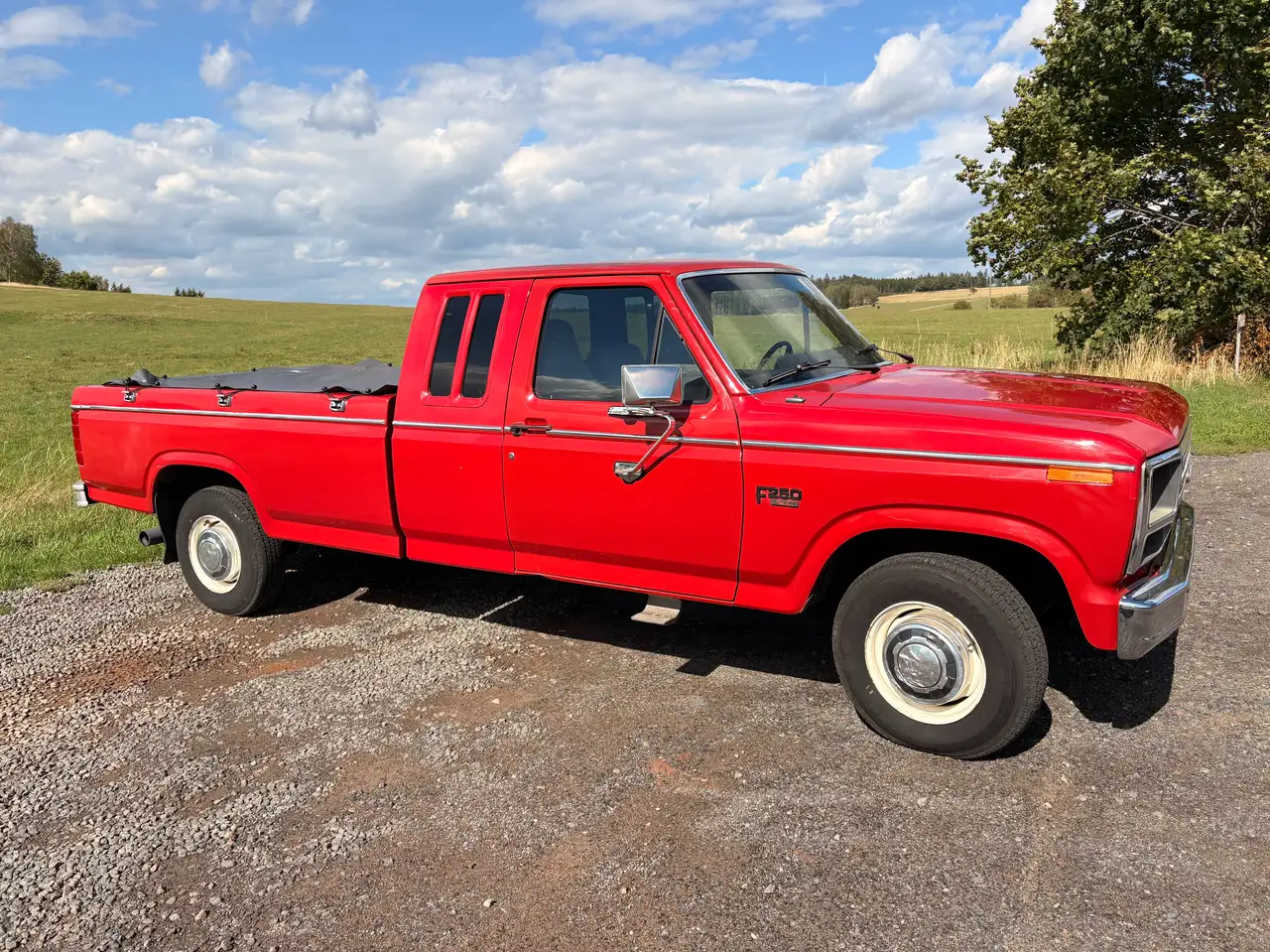 Ford F 250 Pickup Oldtimer – 5,8 Liter V8, foto 1