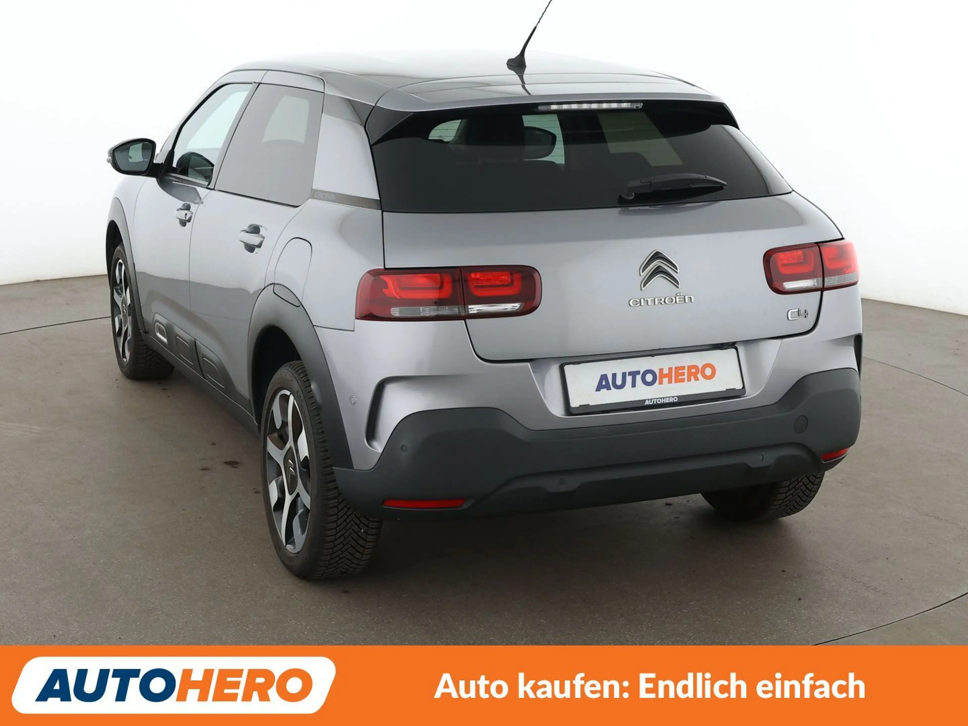 Citroen C4 Cactus 1.2 PureTech Shine*NAVI*TEMPO*CAM*PDC*SHZ* — photo 4