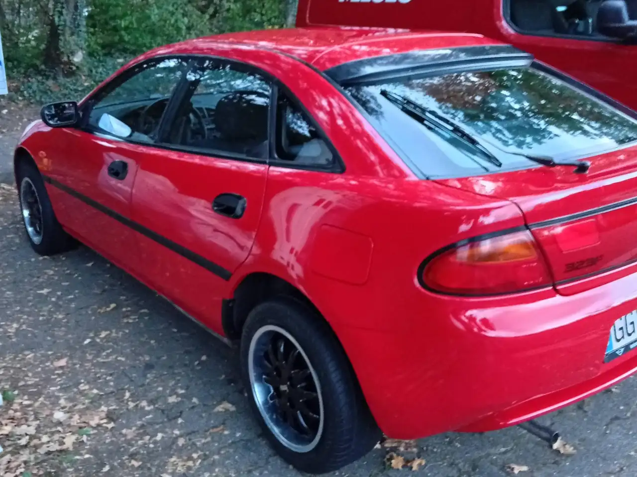 Mazda 323 Coupé, foto 7