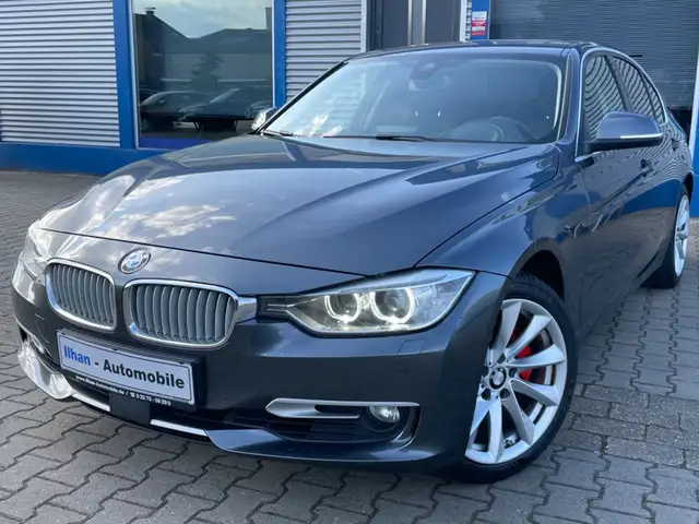 BMW 335 d xDrive Lim.*XEN*ESGD*T-LEDER*NAV*PDC*TEMPO