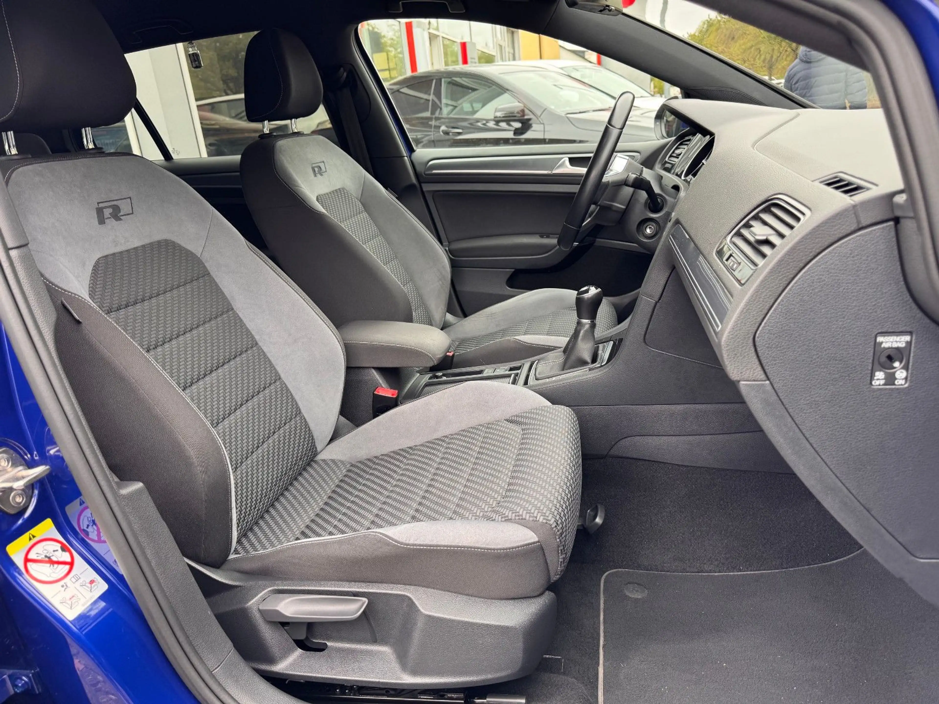 Volkswagen Golf 1,5 TSI Highline R Line*1. Hd* — photo 8