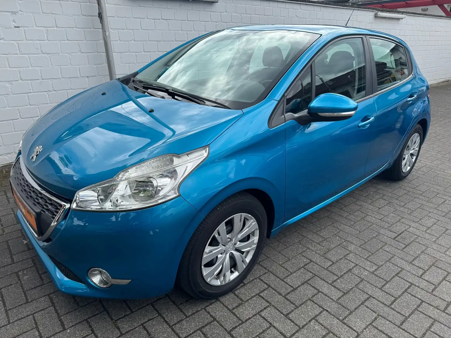 Peugeot 208 Active Klima 4-Türig PDC Tüv neu Multi Blau - 1