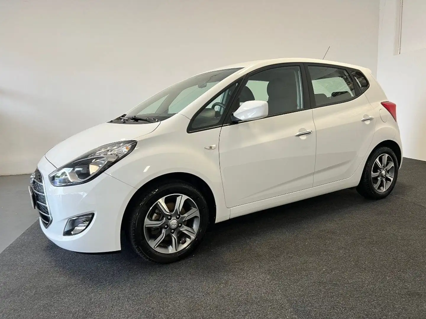 Hyundai iX20 1.4 CRDI 90 CV Comfort Bianco - 2