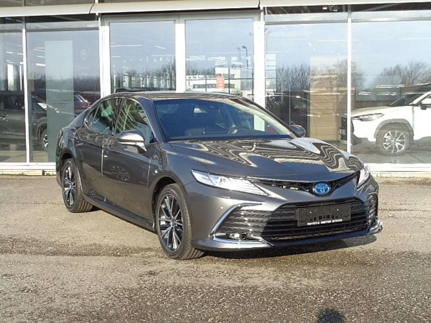 Toyota Camry 2,5 Hybrid Lounge Aut. *Prompt Grau - 1
