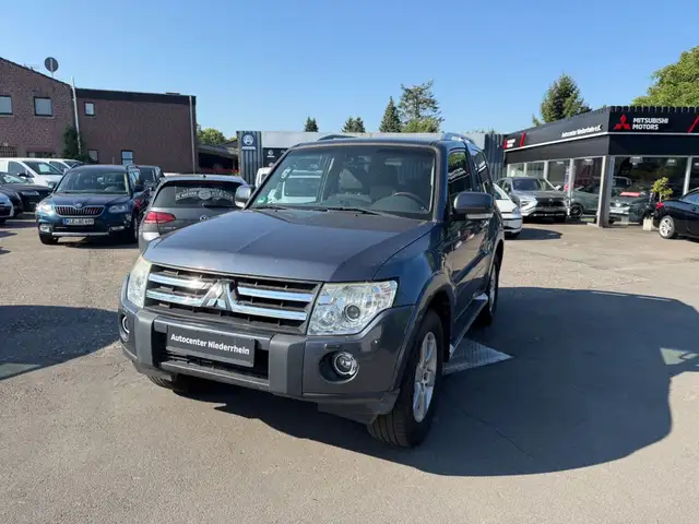 Mitsubishi Pajero 3.2 DI-D Intense