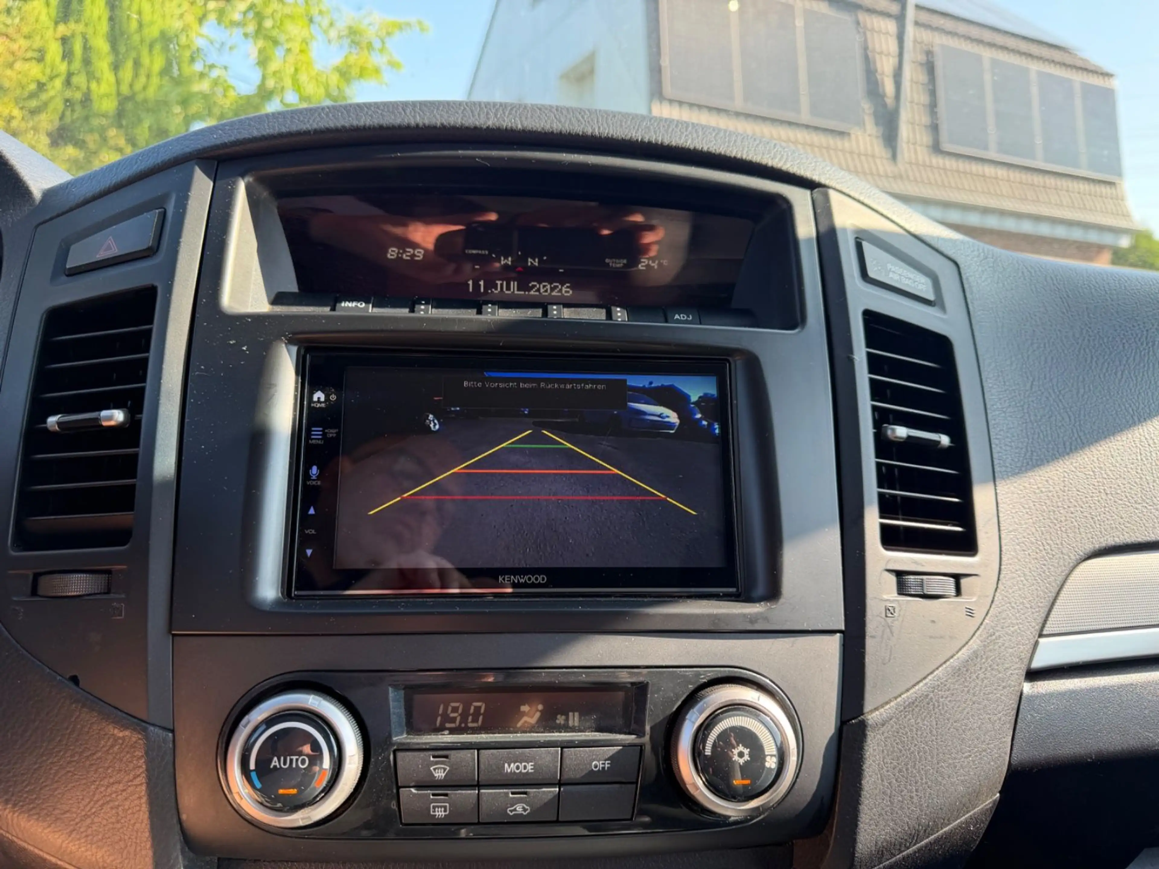 Mitsubishi Pajero 3.2 DI-D Intense — photo 9