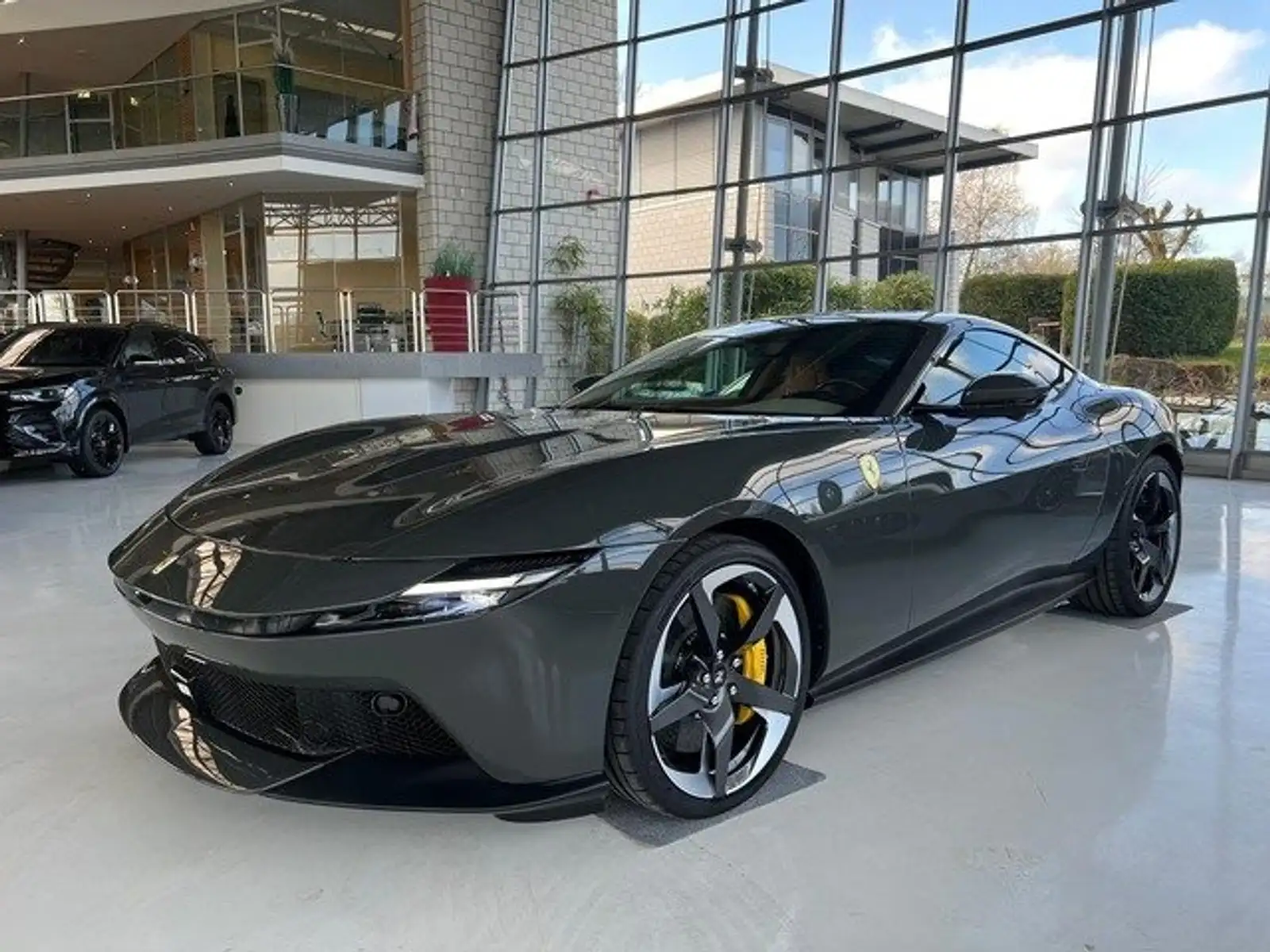 Ferrari 3.9 V8 DCT 471 kW (640 CV)