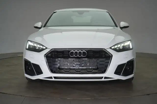 Audi A5 view 3