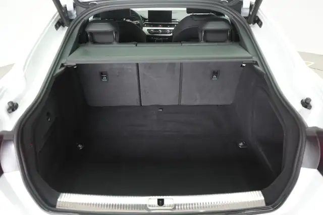 Audi A5 view 7