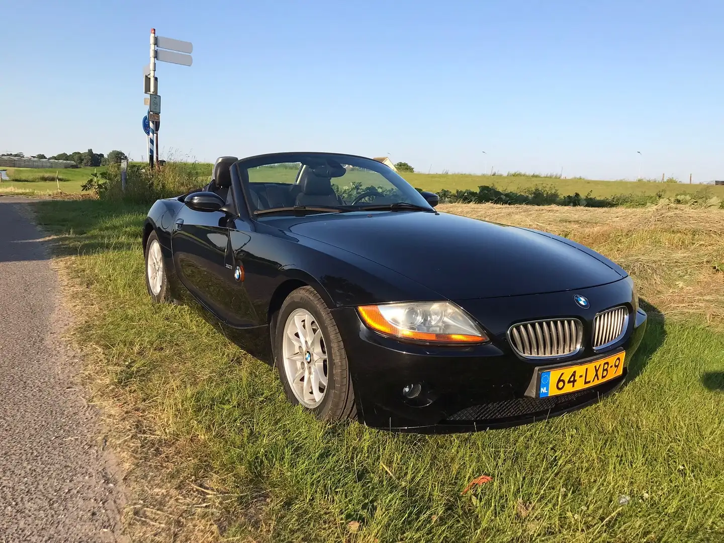 BMW Z4 E85 Zwart - 1