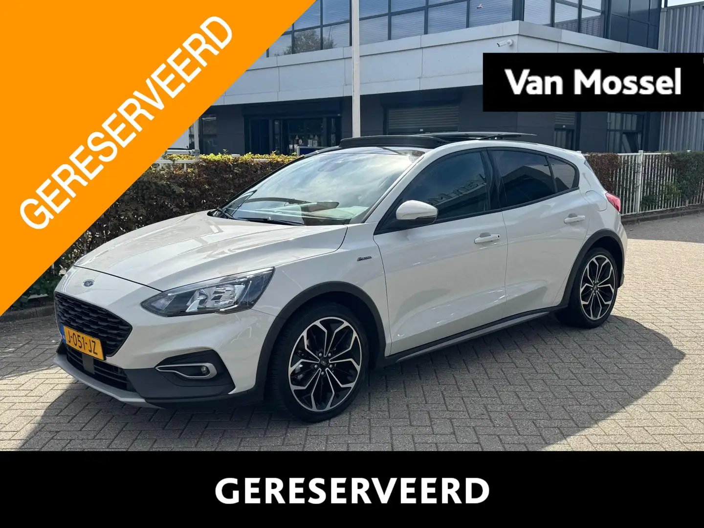 Ford Focus 1.5 EcoBoost Active X Business | Automaat | Panora Wit - 1