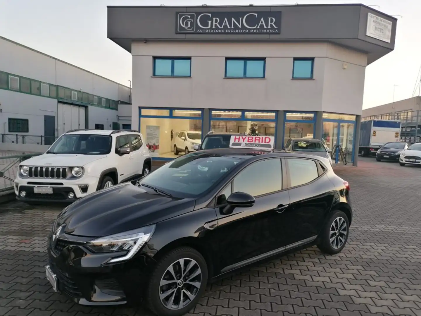 Renault Clio Full Hybrid E-Tech140CV 5porte Zen OK NEOPATENTATI Negro - 1