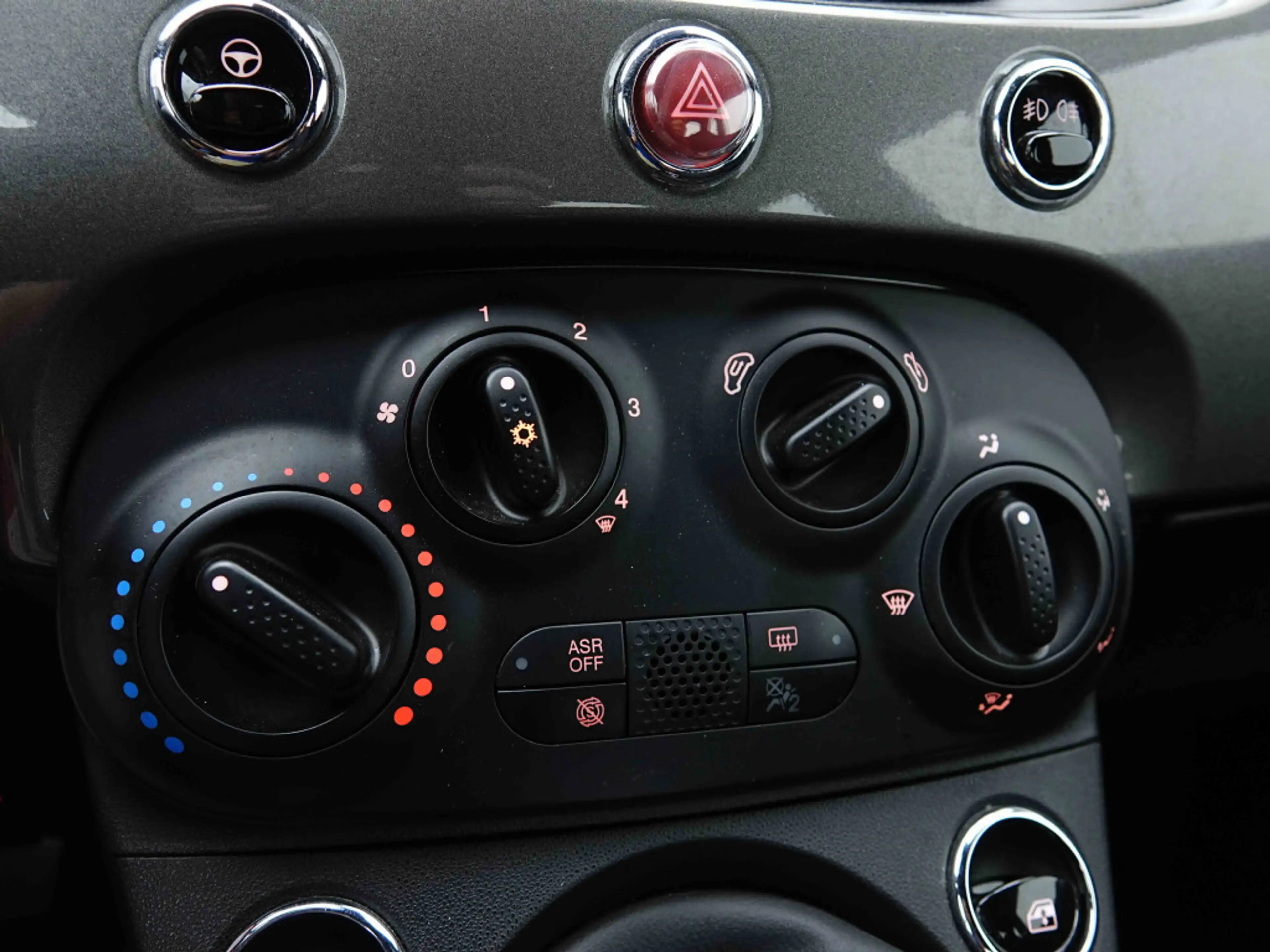 Fiat 500 1.0 Hybrid 70 Cult | Carplay — photo 12