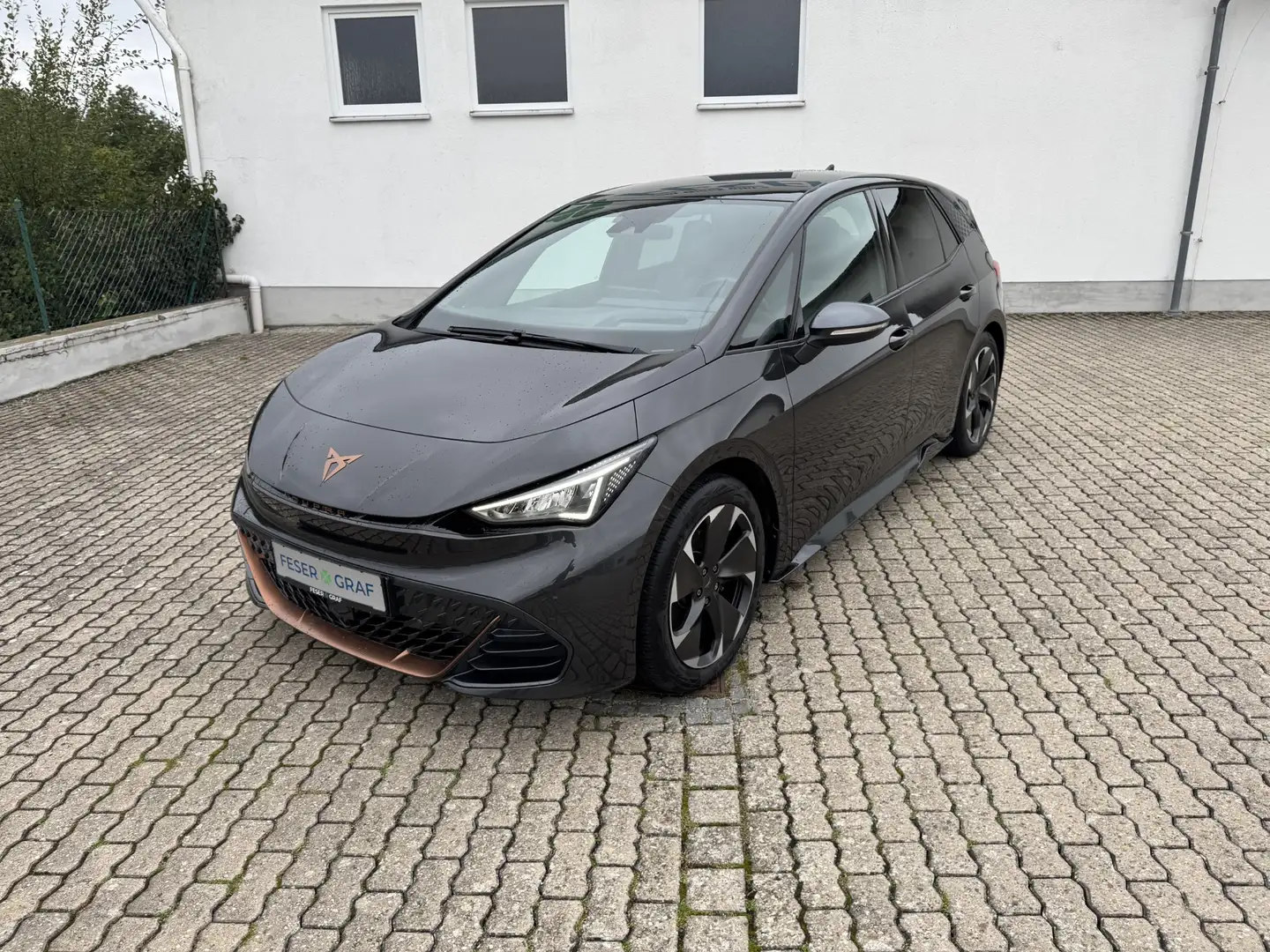 CUPRA Born 58 kWh 19" ACC HEADUP PANO Grau - 2