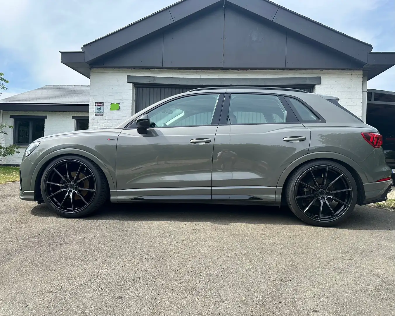 Audi Q3 35 TFSI S tronic line - 1
